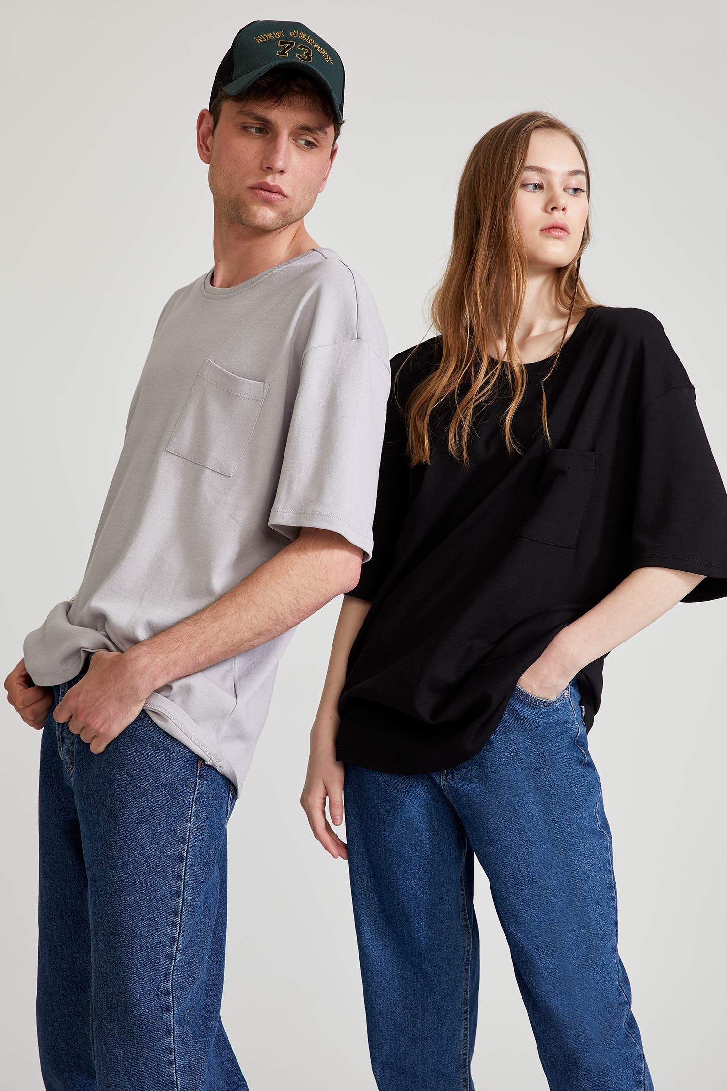 Oversize Fit Bisiklet Yaka Basic Pamuklu Penye Tişört