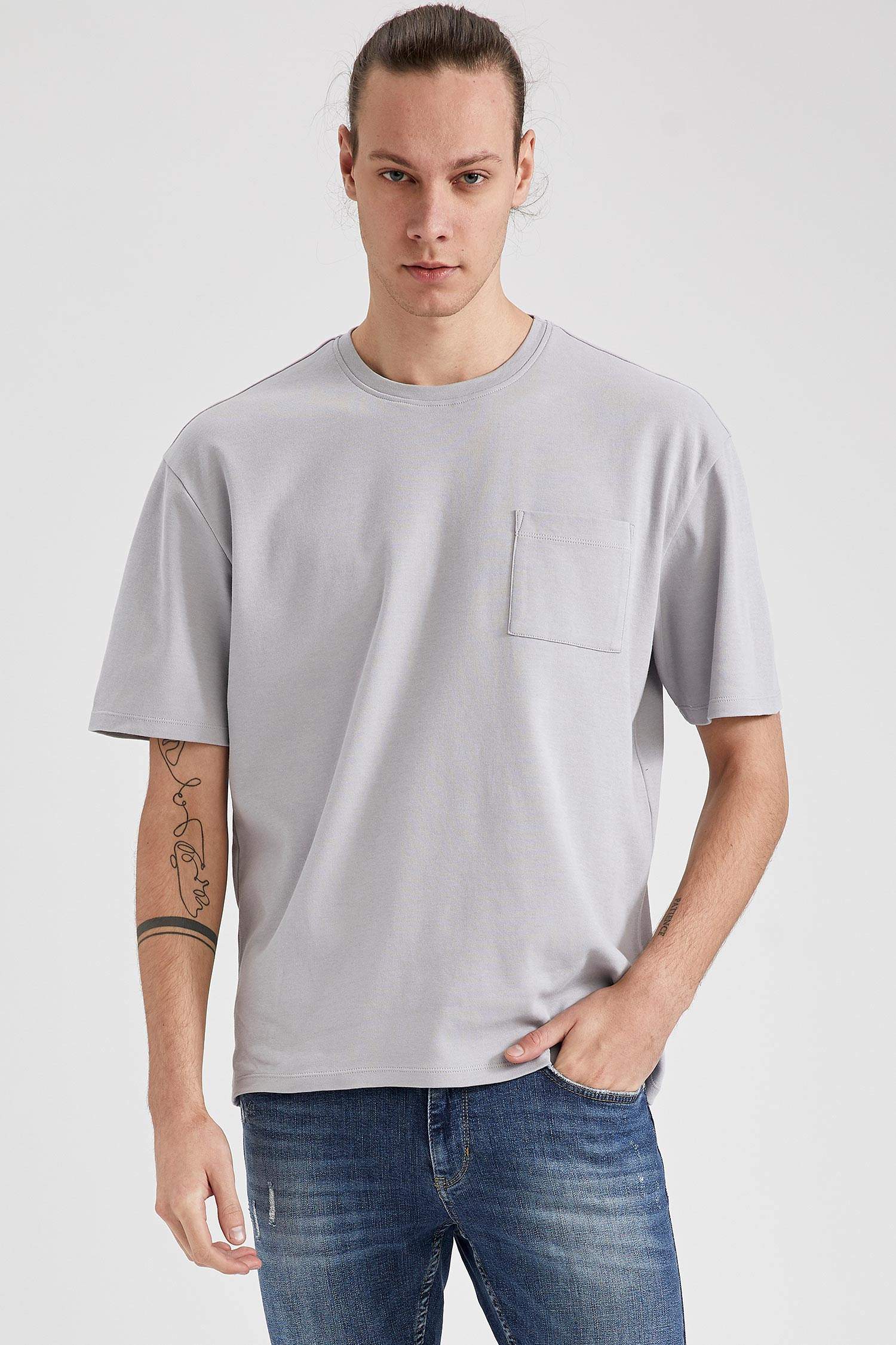 Oversize Fit Bisiklet Yaka Basic Pamuklu Penye Tişört