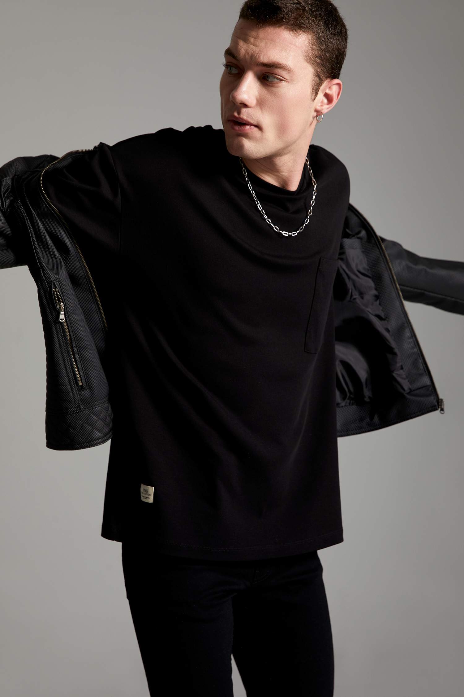 Oversize Fit Bisiklet Yaka Tişört
