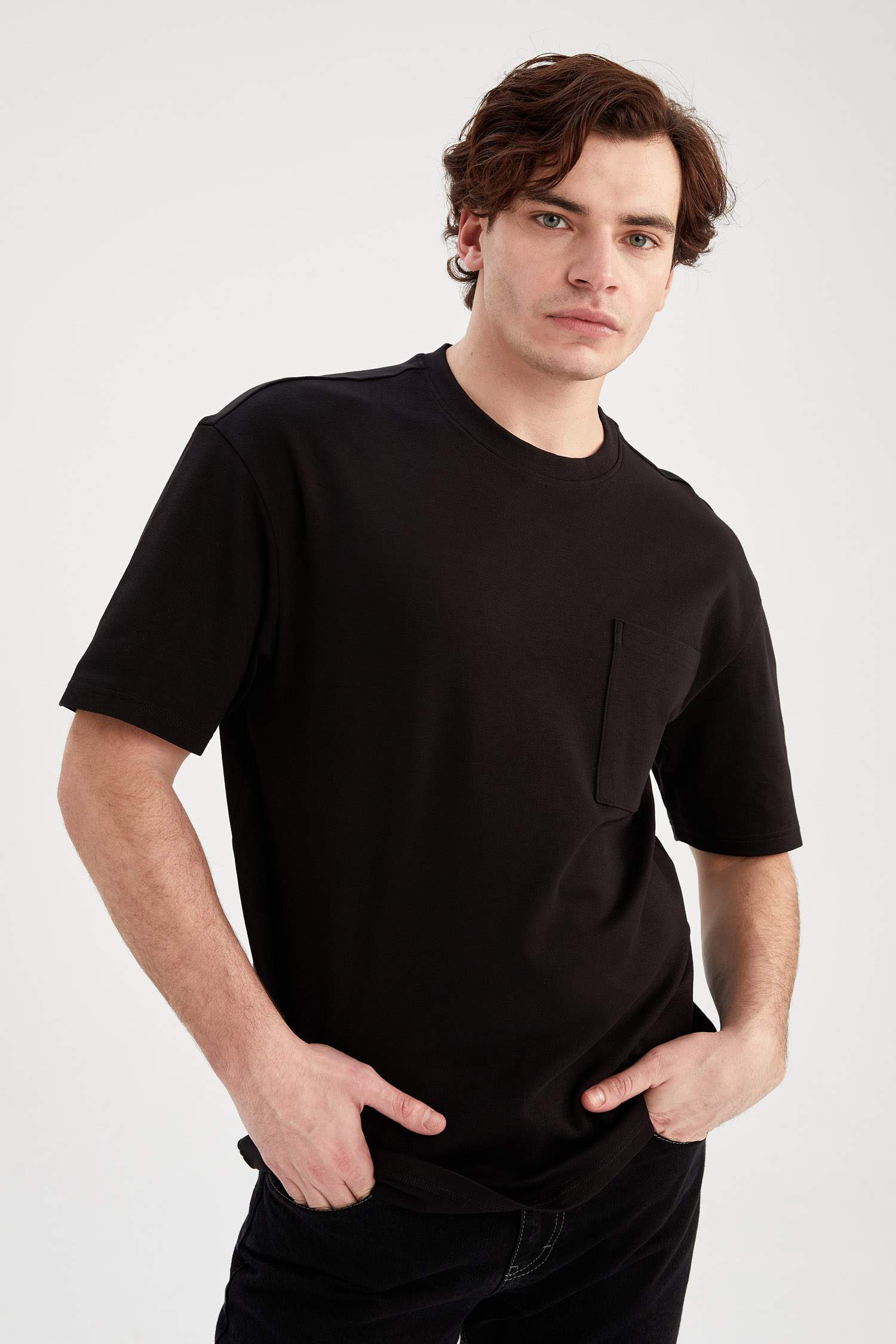 Oversize Fit Bisiklet Yaka Tişört