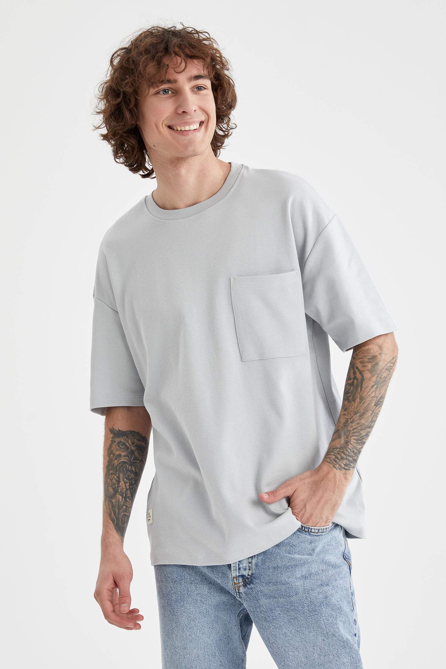Oversize Fit Bisiklet Yaka Tişört