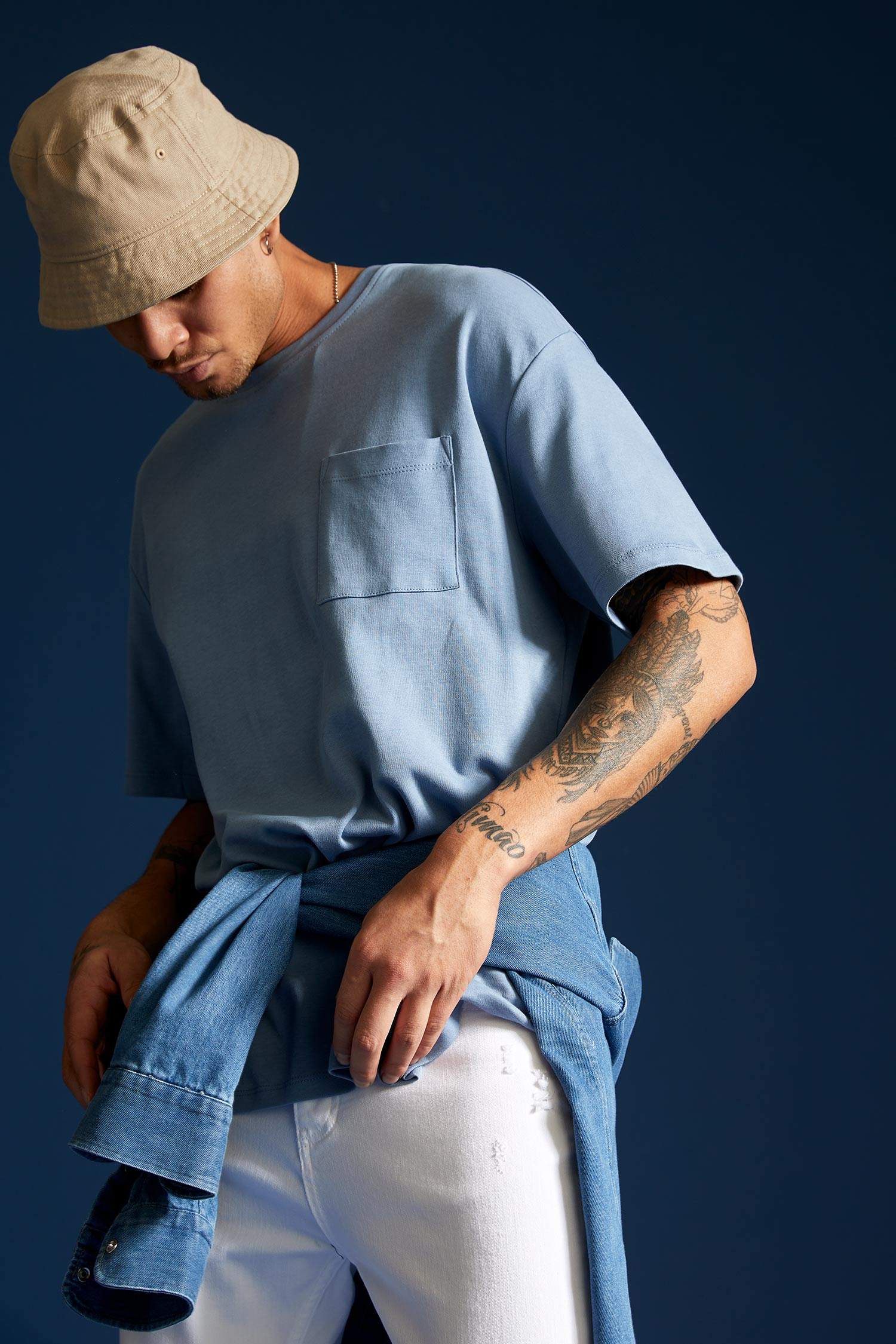 Oversize Fit Bisiklet Yaka Basic Tişört