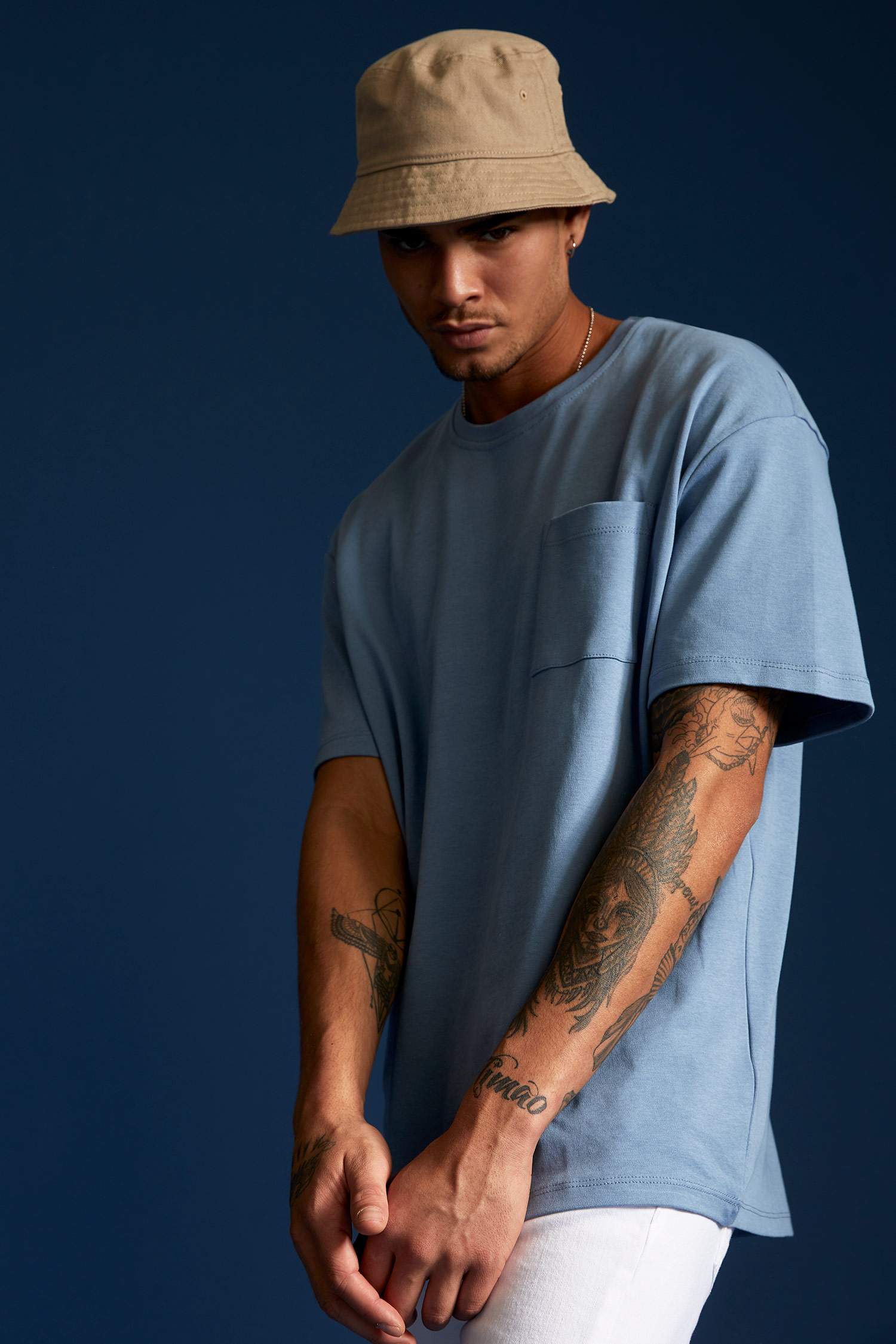 Oversize Fit Bisiklet Yaka Basic Tişört