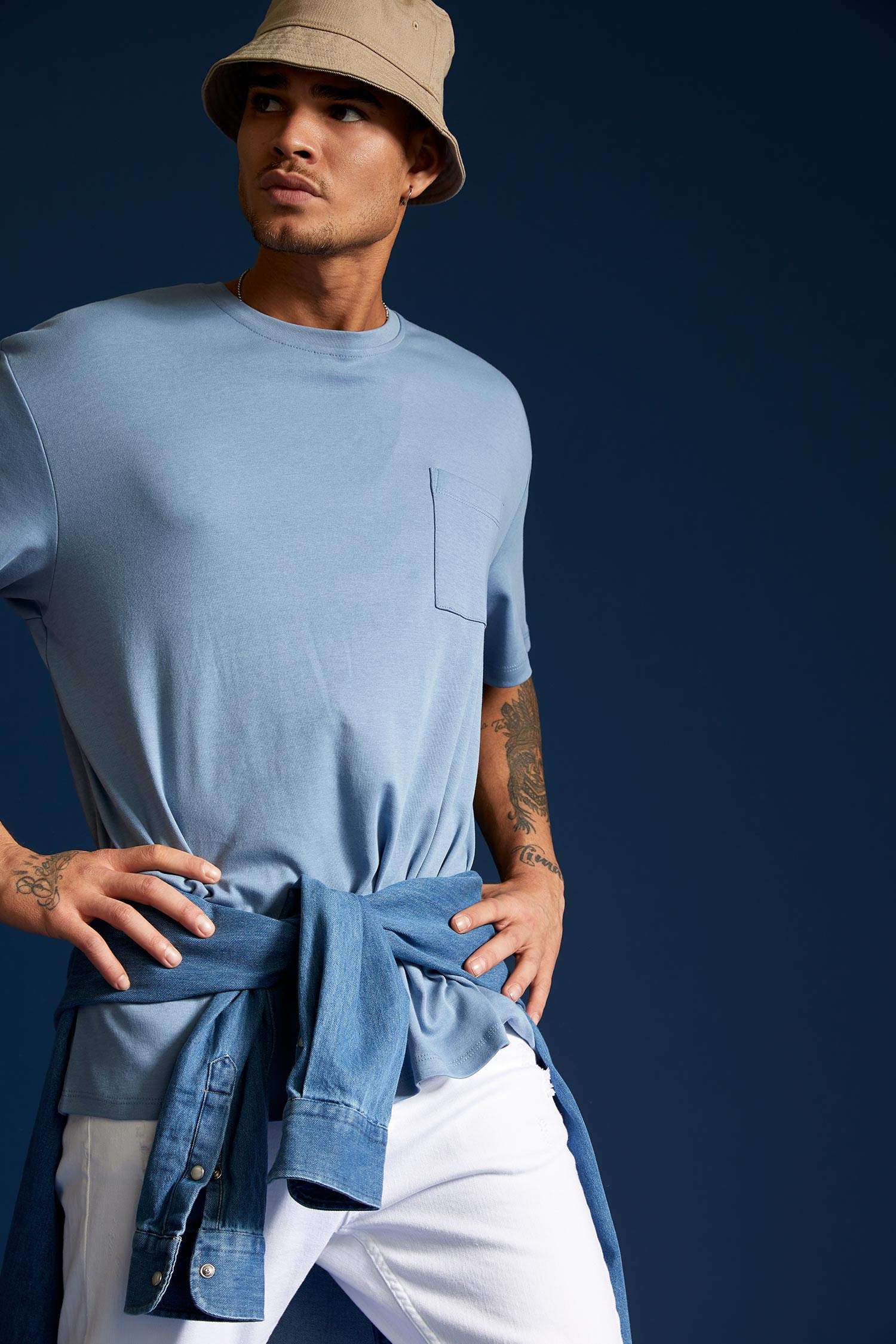 Oversize Fit Bisiklet Yaka Basic Tişört