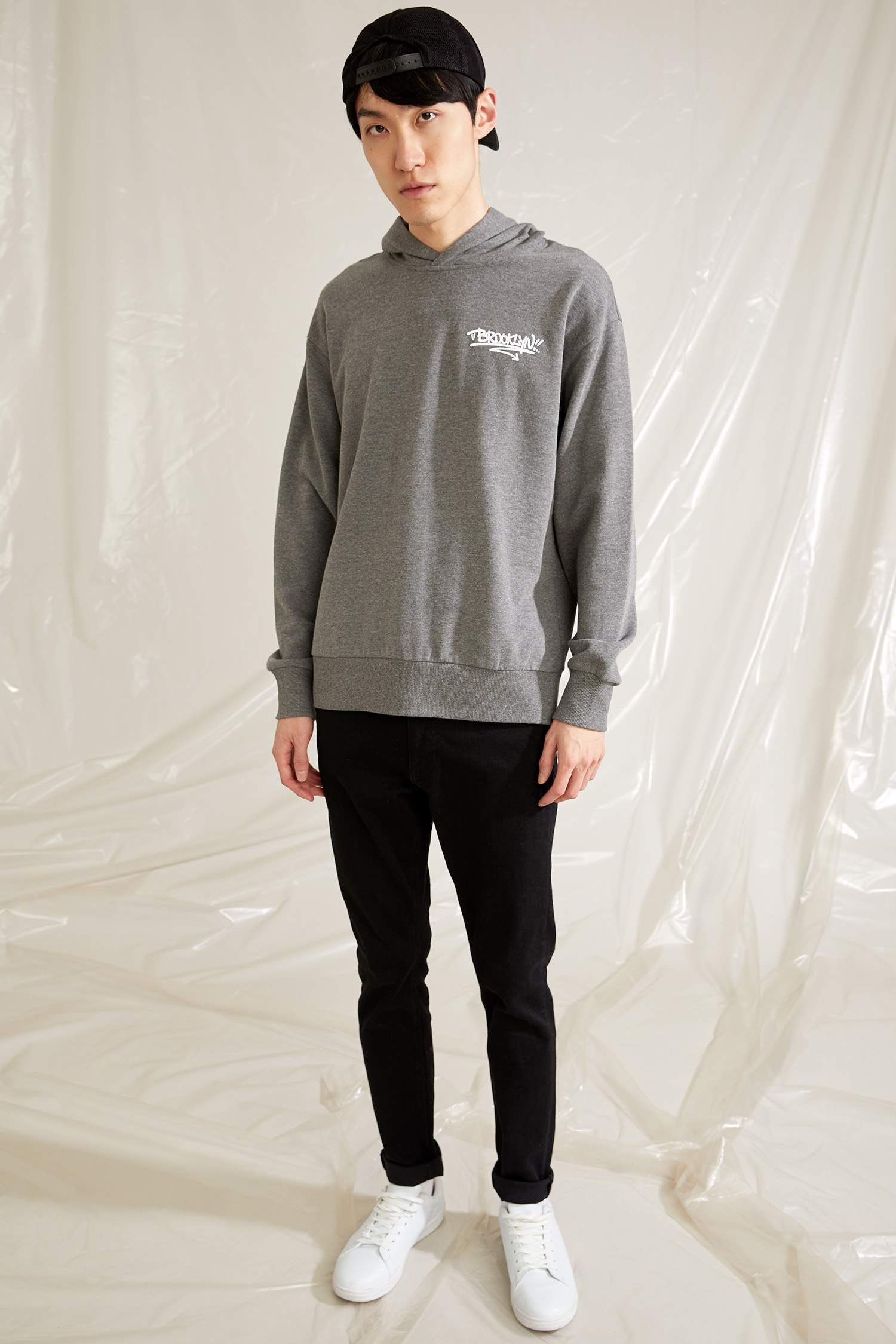 Oversize Fit Sırtı Baskılı Kapüşonlu Sweatshirt