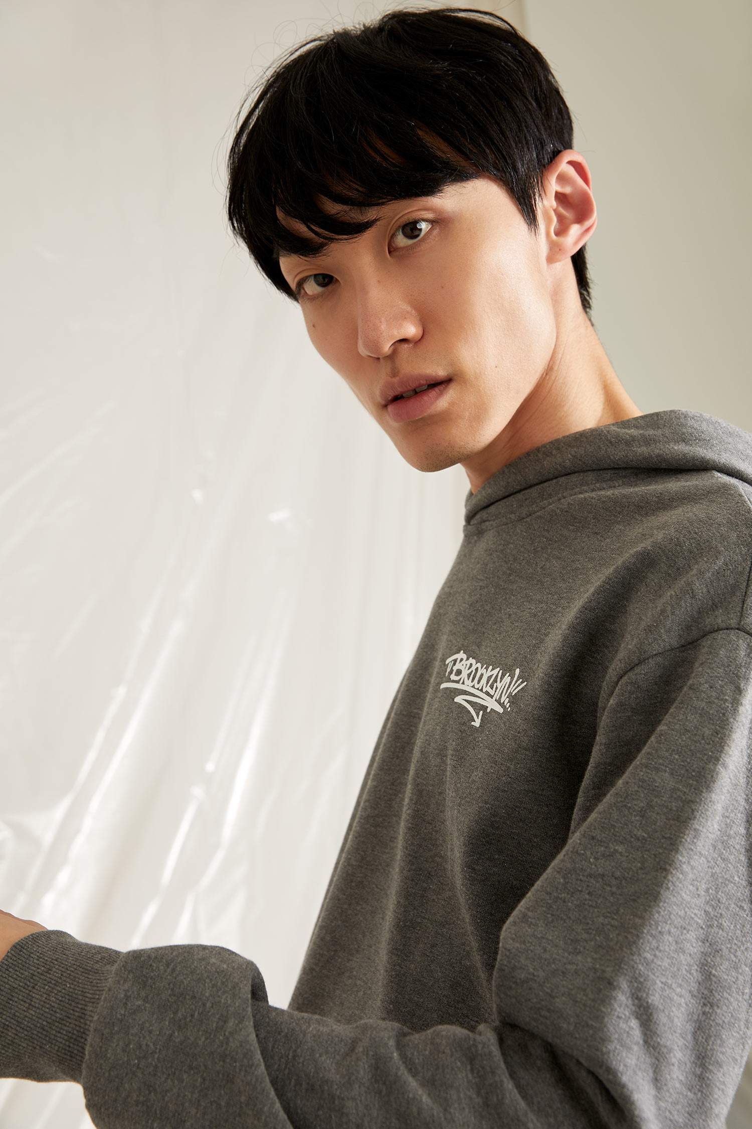 Oversize Fit Sırtı Baskılı Kapüşonlu Sweatshirt