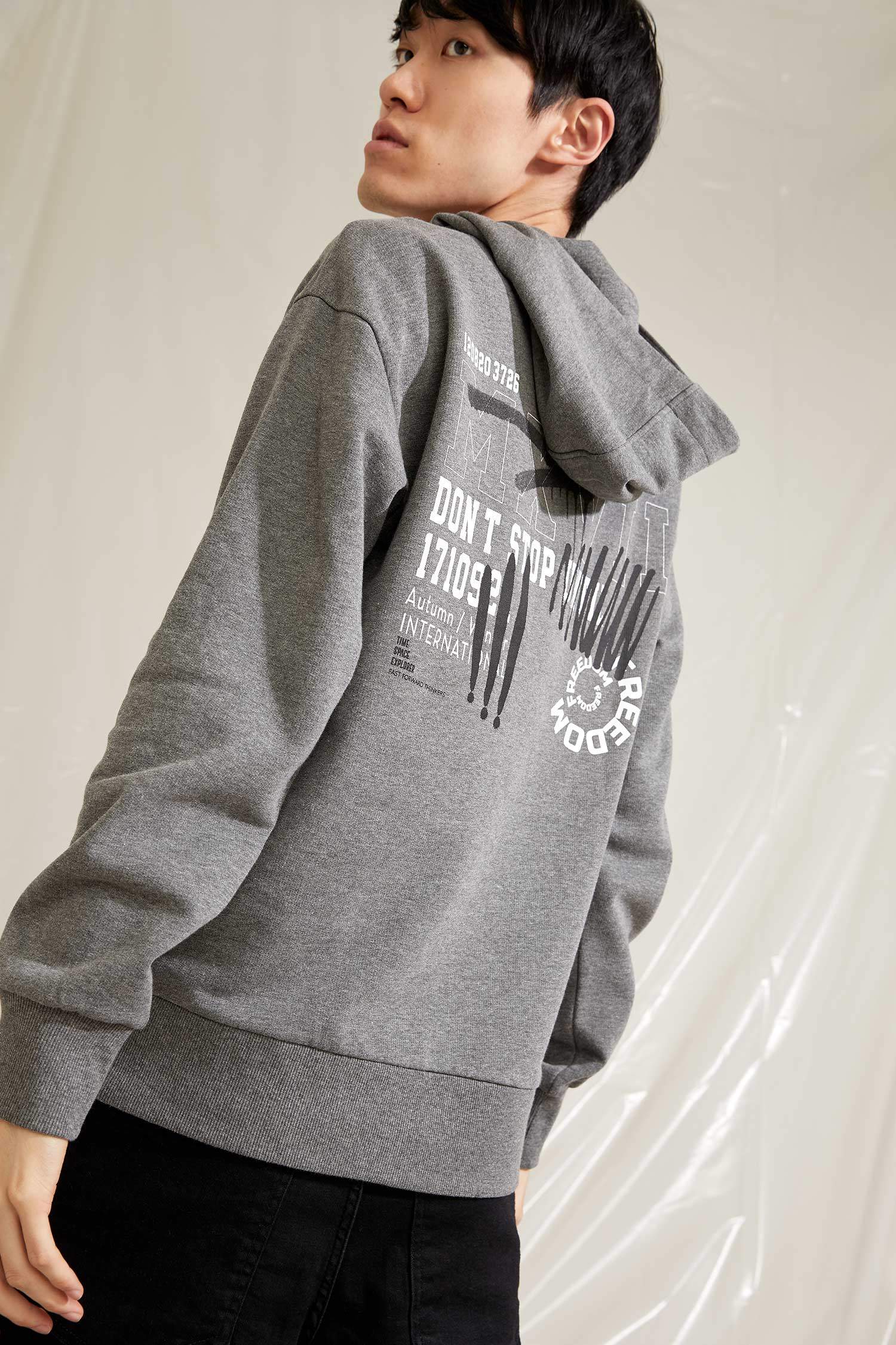 Oversize Fit Sırtı Baskılı Kapüşonlu Sweatshirt