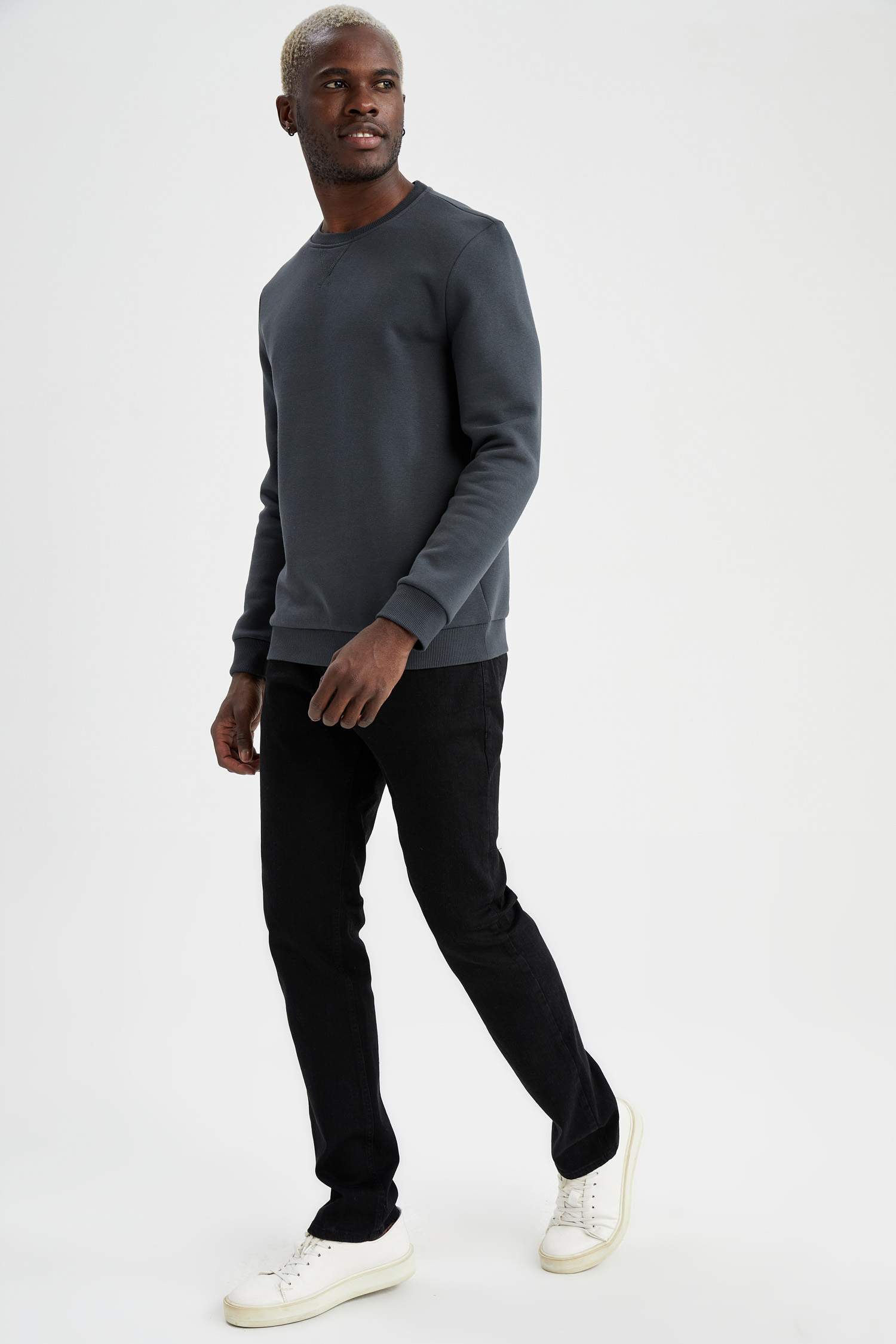 Regular Fit Bisiklet Yaka Basic Pamuklu Sweatshirt