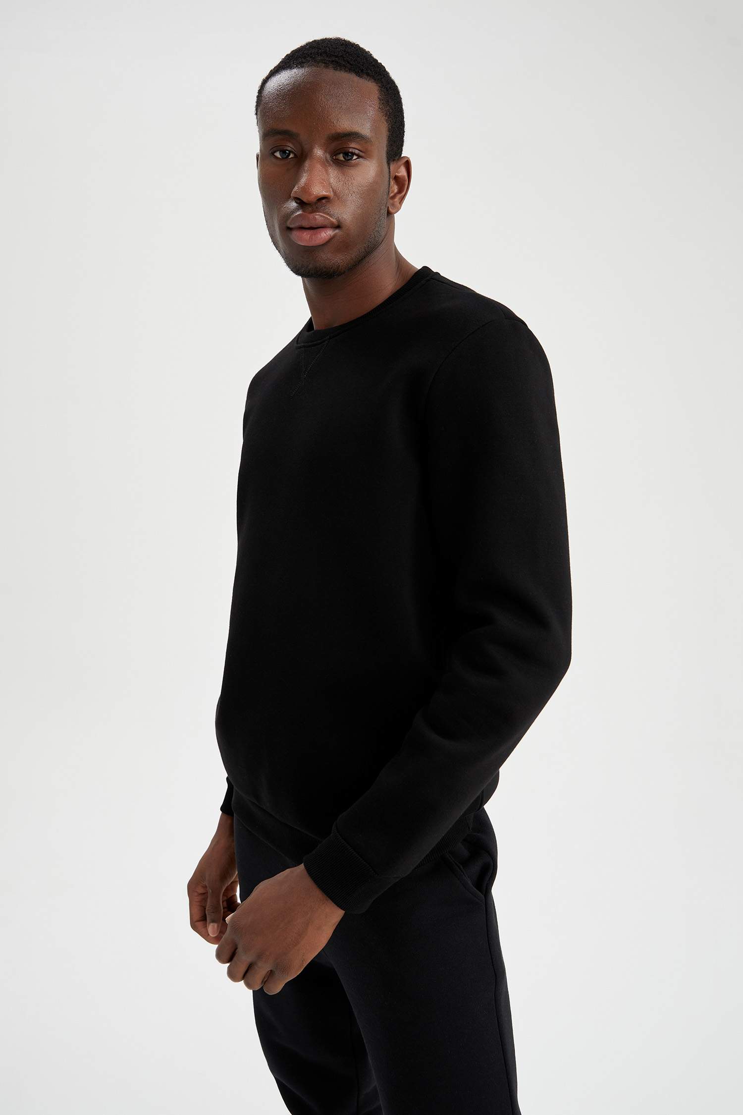 Regular Fit Bisiklet Yaka Basic Pamuklu Sweatshirt