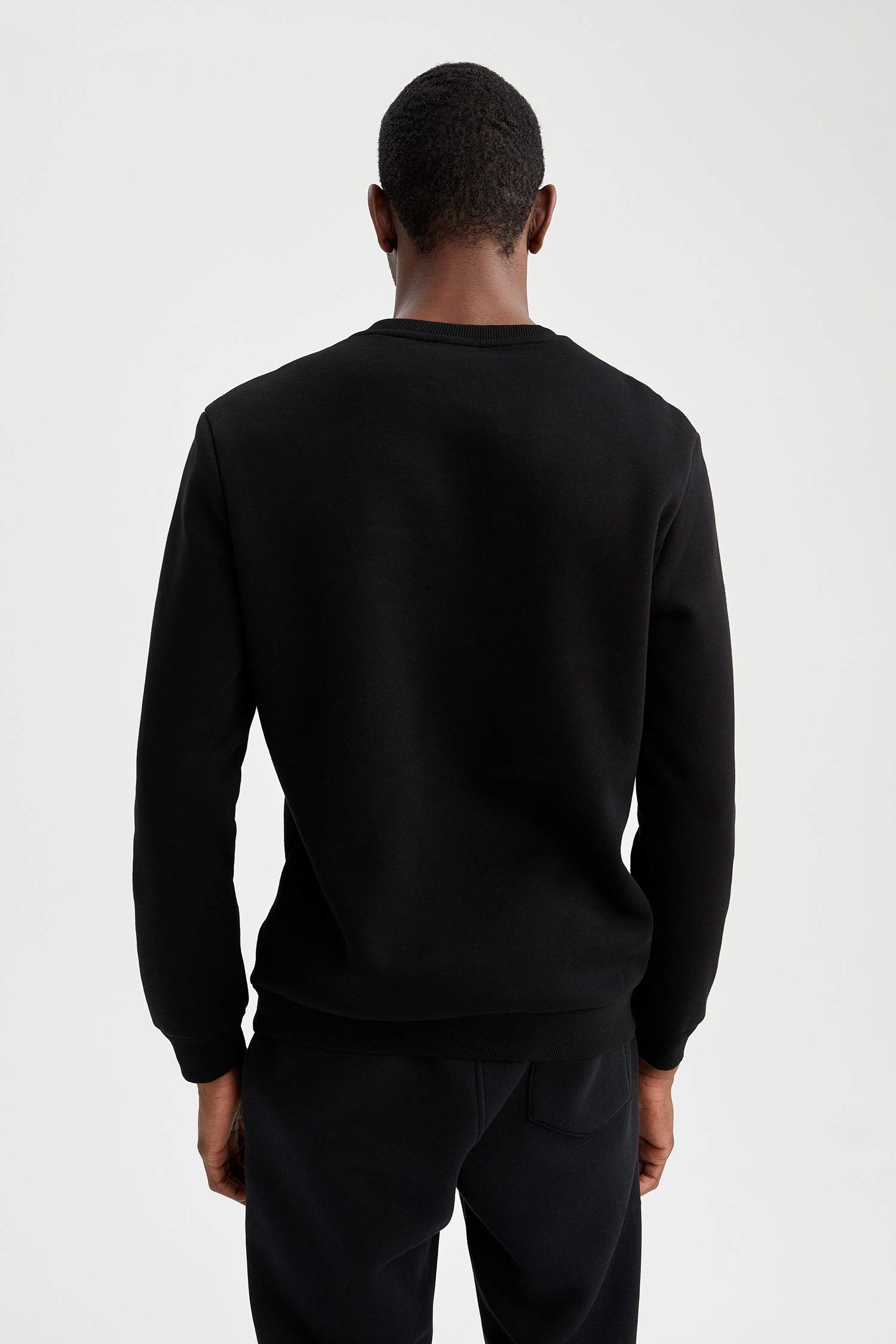 Regular Fit Bisiklet Yaka Basic Pamuklu Sweatshirt