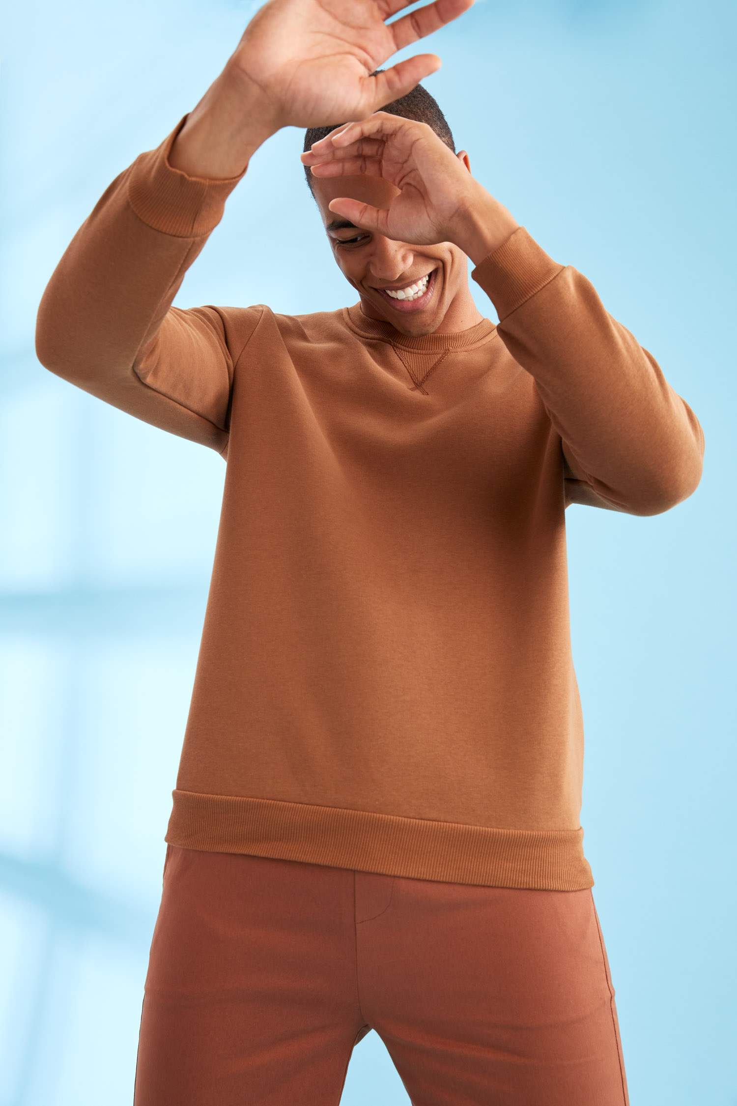 Regular Fit Bisiklet Yaka Basic Pamuklu Sweatshirt