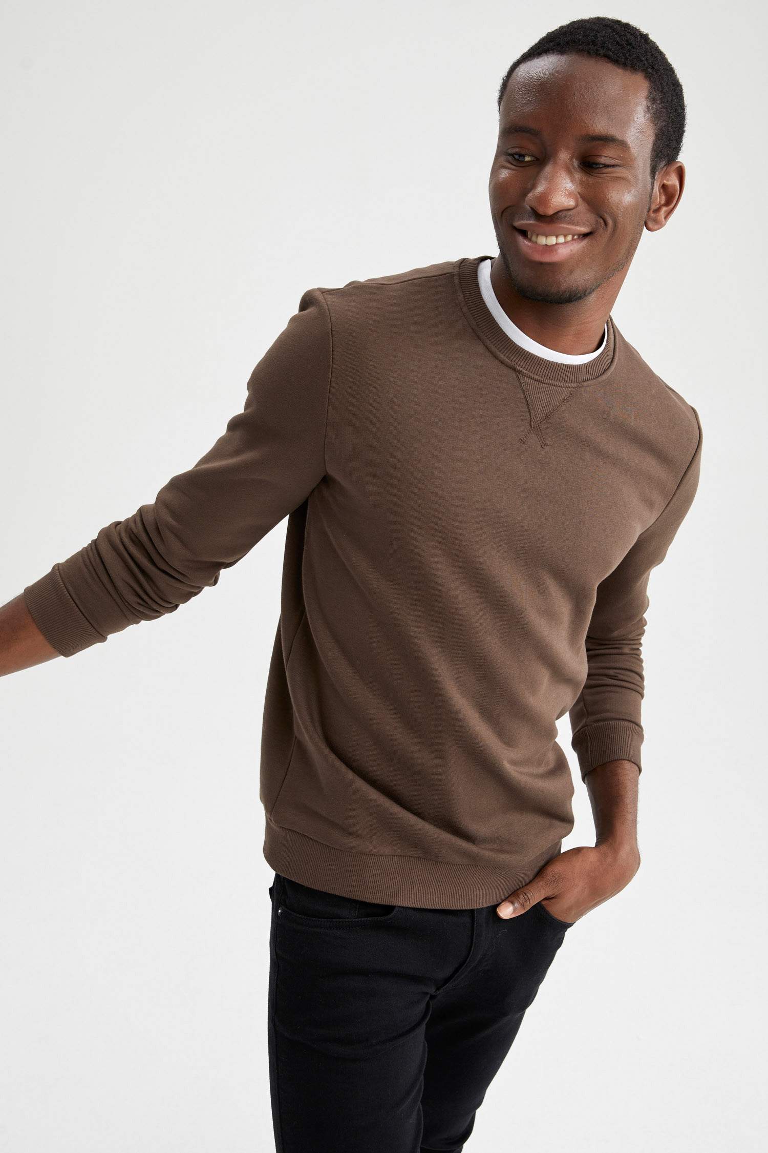 Regular Fit Bisiklet Yaka Basic Pamuklu Sweatshirt