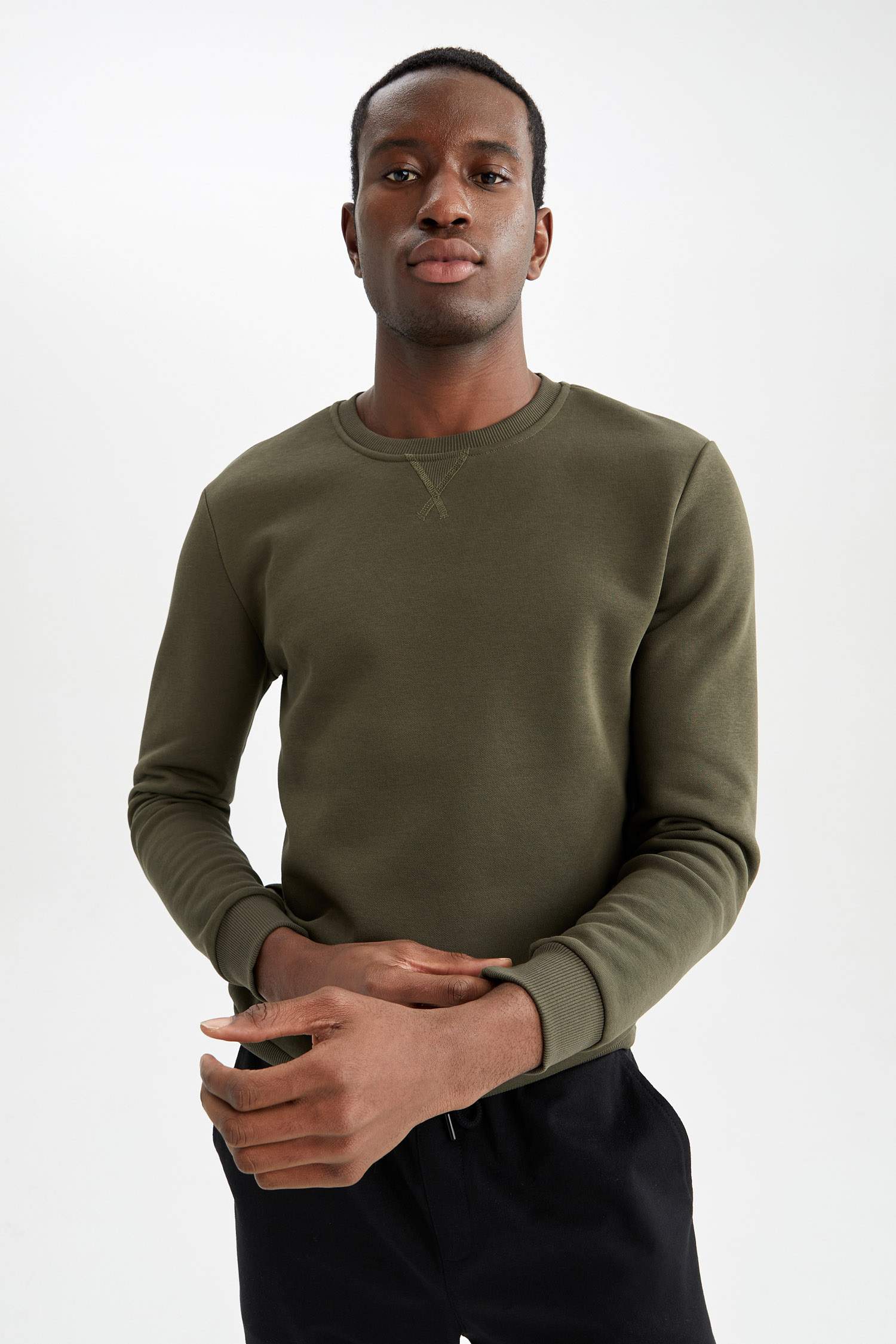 Regular Fit Bisiklet Yaka Basic Pamuklu Sweatshirt