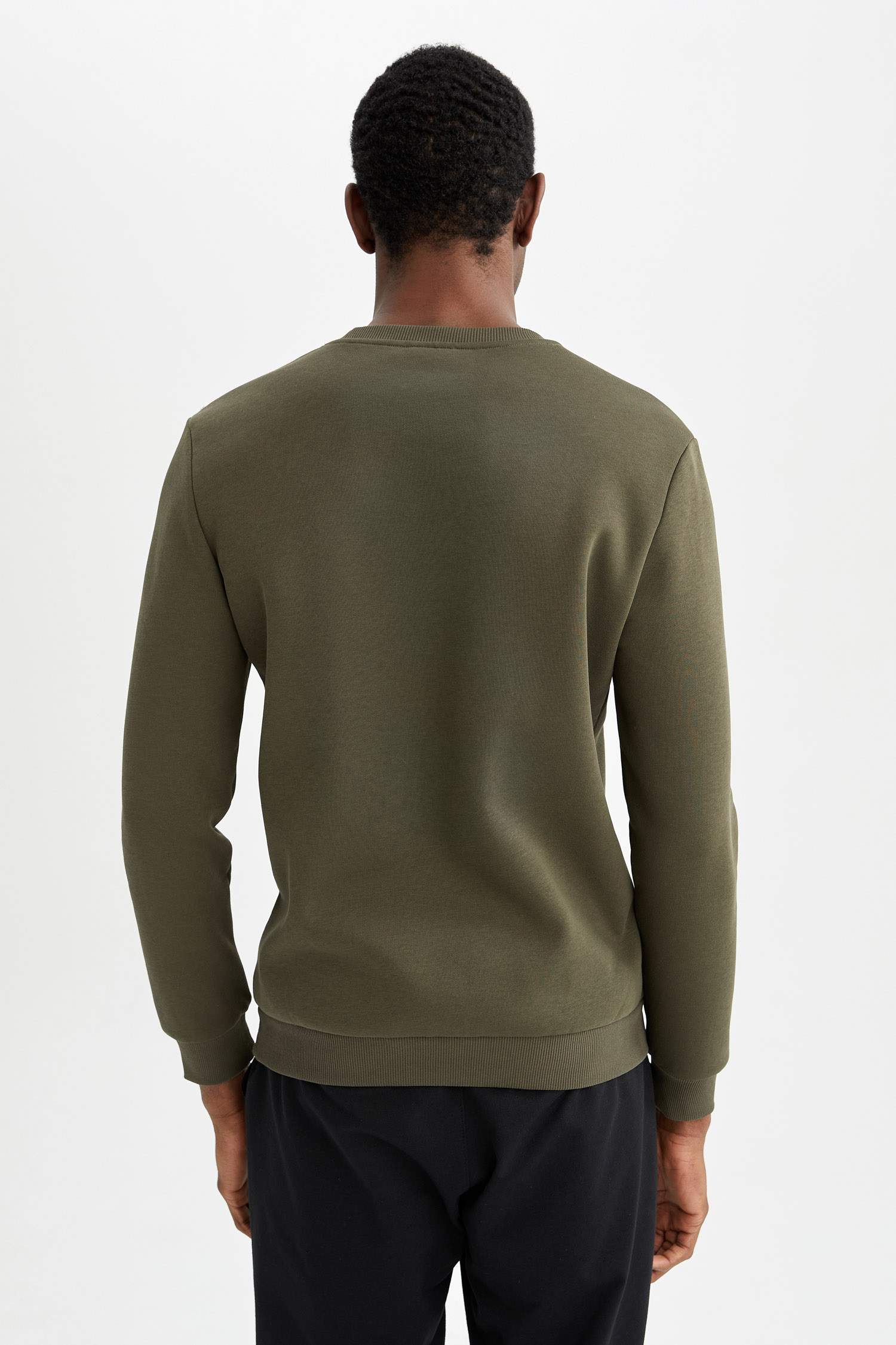 Regular Fit Bisiklet Yaka Basic Pamuklu Sweatshirt