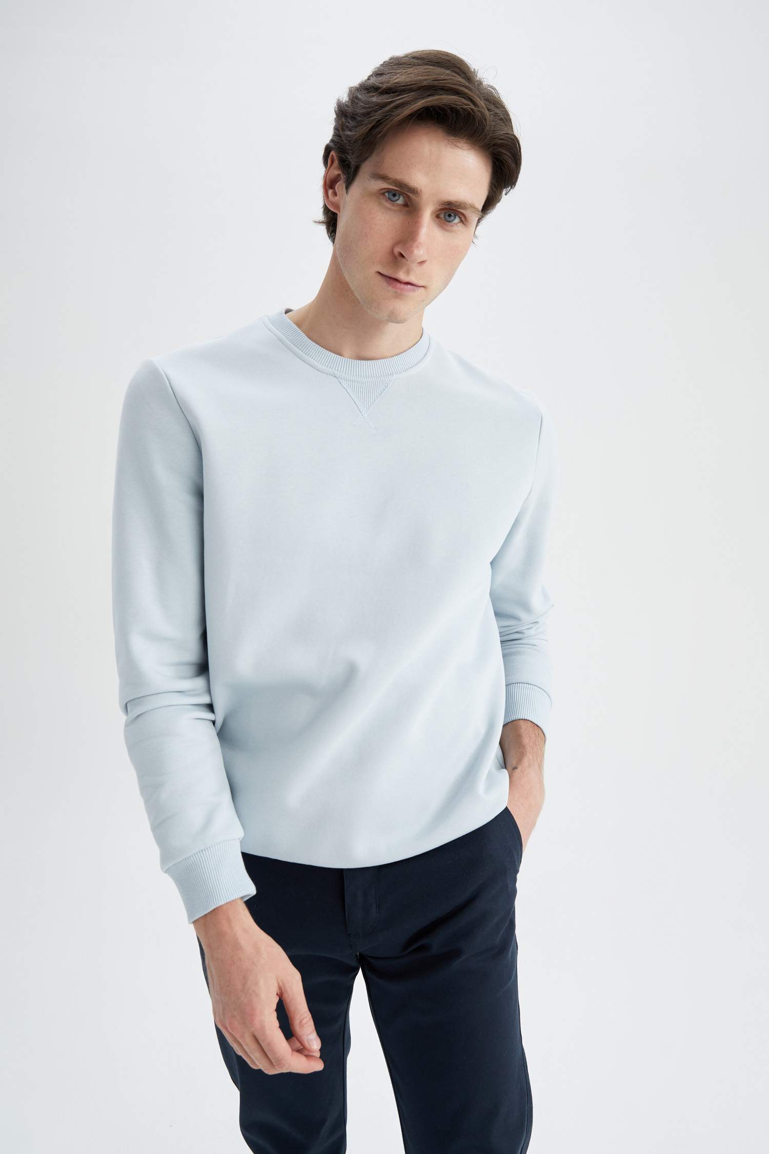 Regular Fit Bisiklet Yaka Basic Pamuklu Sweatshirt