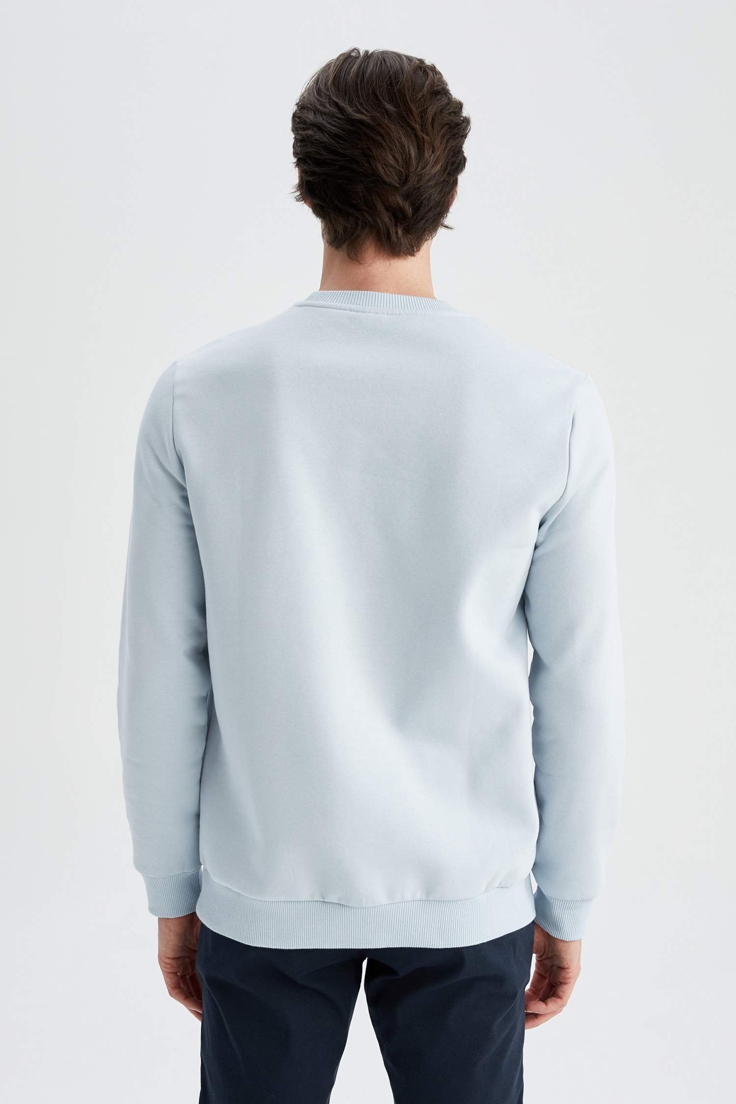 Regular Fit Bisiklet Yaka Basic Pamuklu Sweatshirt