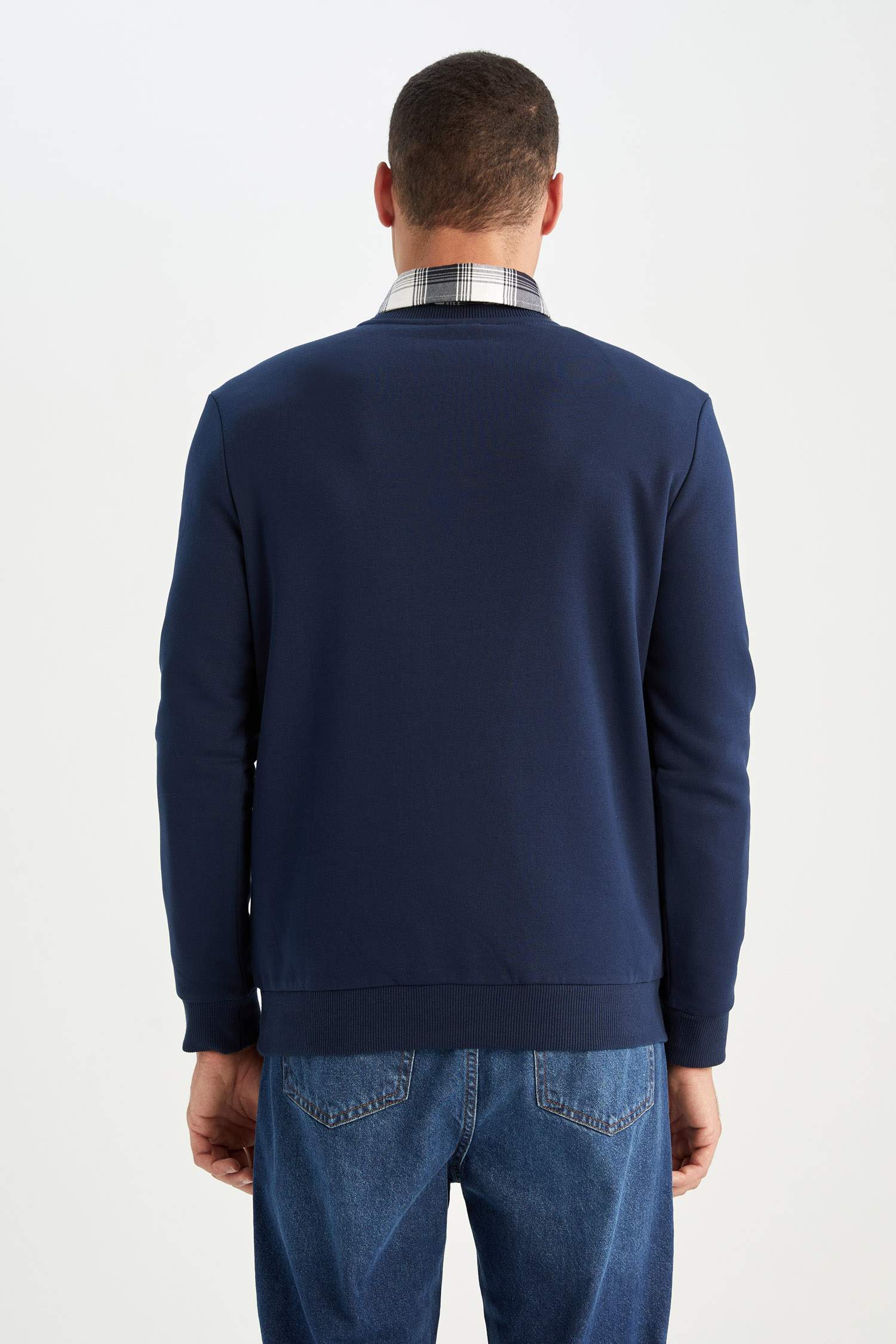 Regular Fit Bisiklet Yaka Basic Pamuklu Sweatshirt