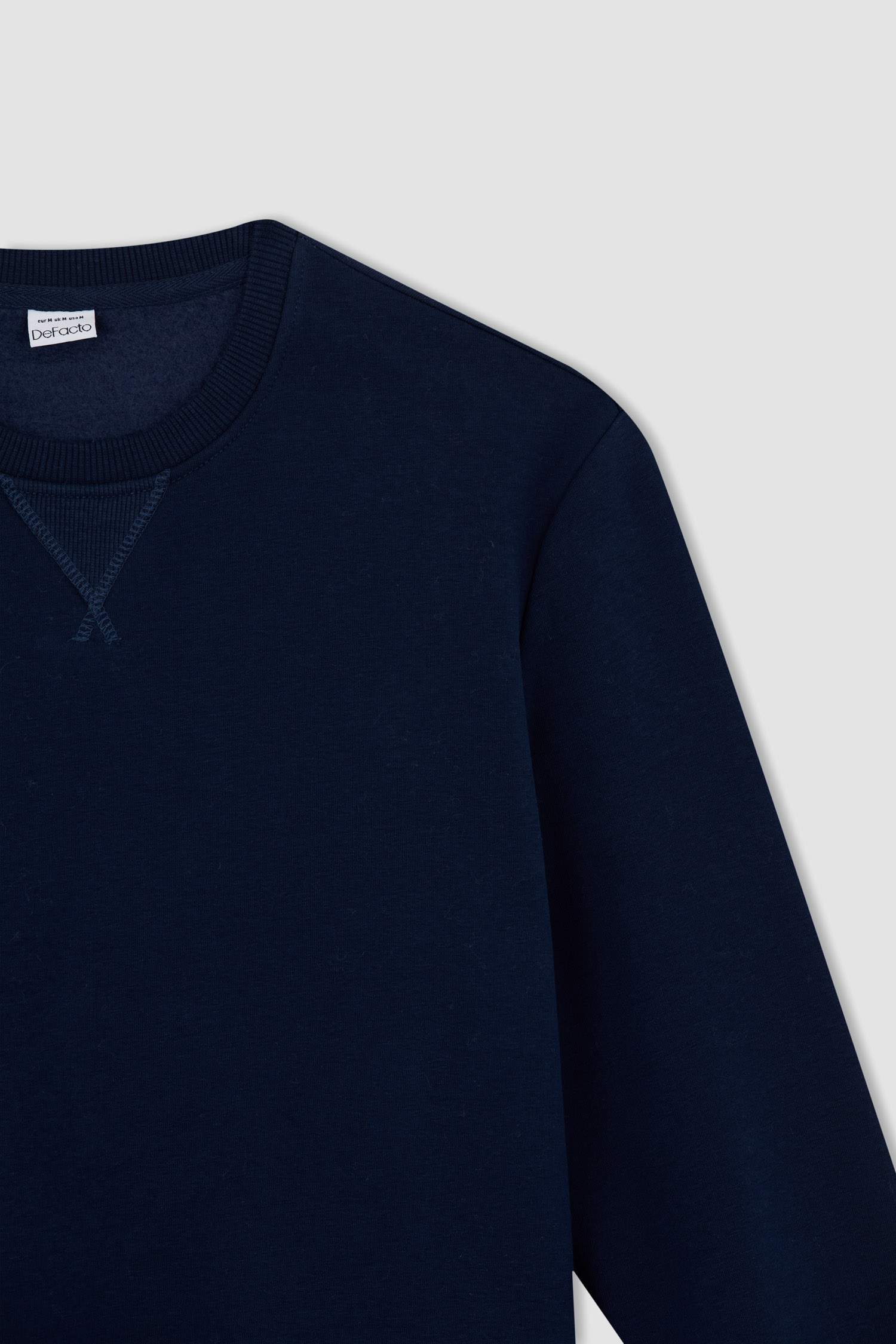 Regular Fit Bisiklet Yaka Basic Pamuklu Sweatshirt