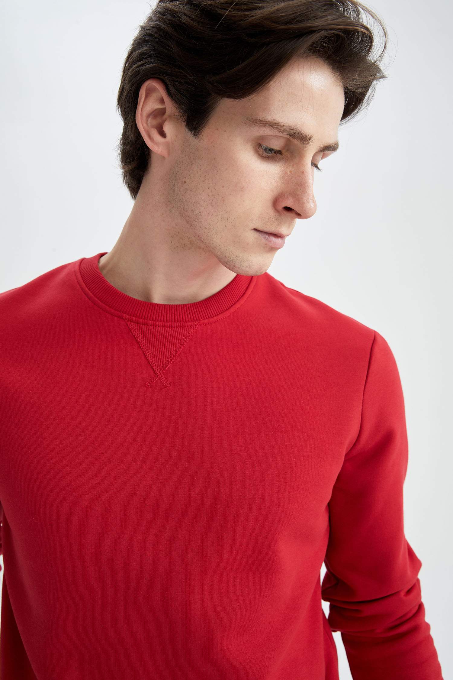 Regular Fit Bisiklet Yaka Basic Pamuklu Sweatshirt