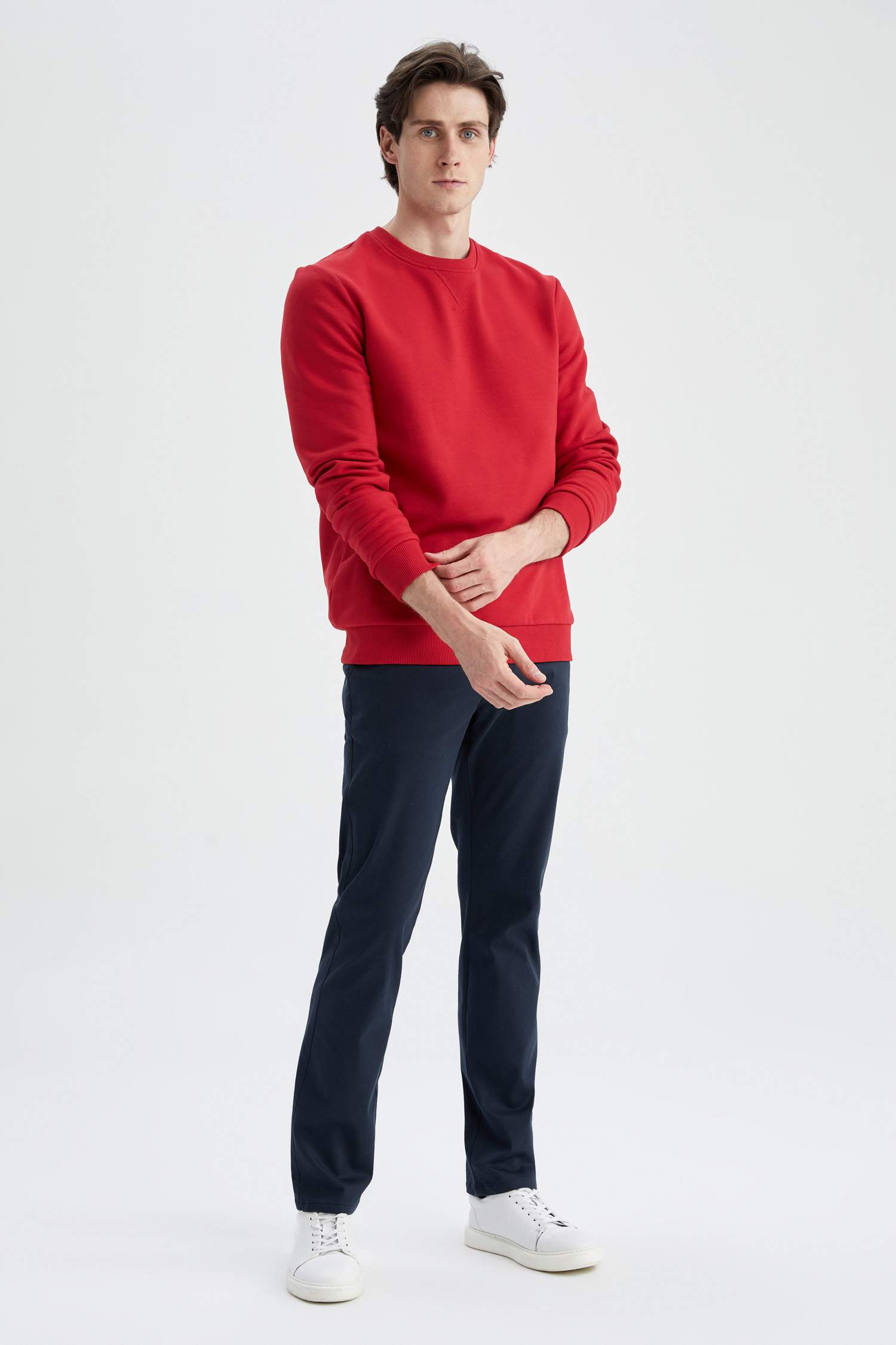 Regular Fit Bisiklet Yaka Basic Pamuklu Sweatshirt
