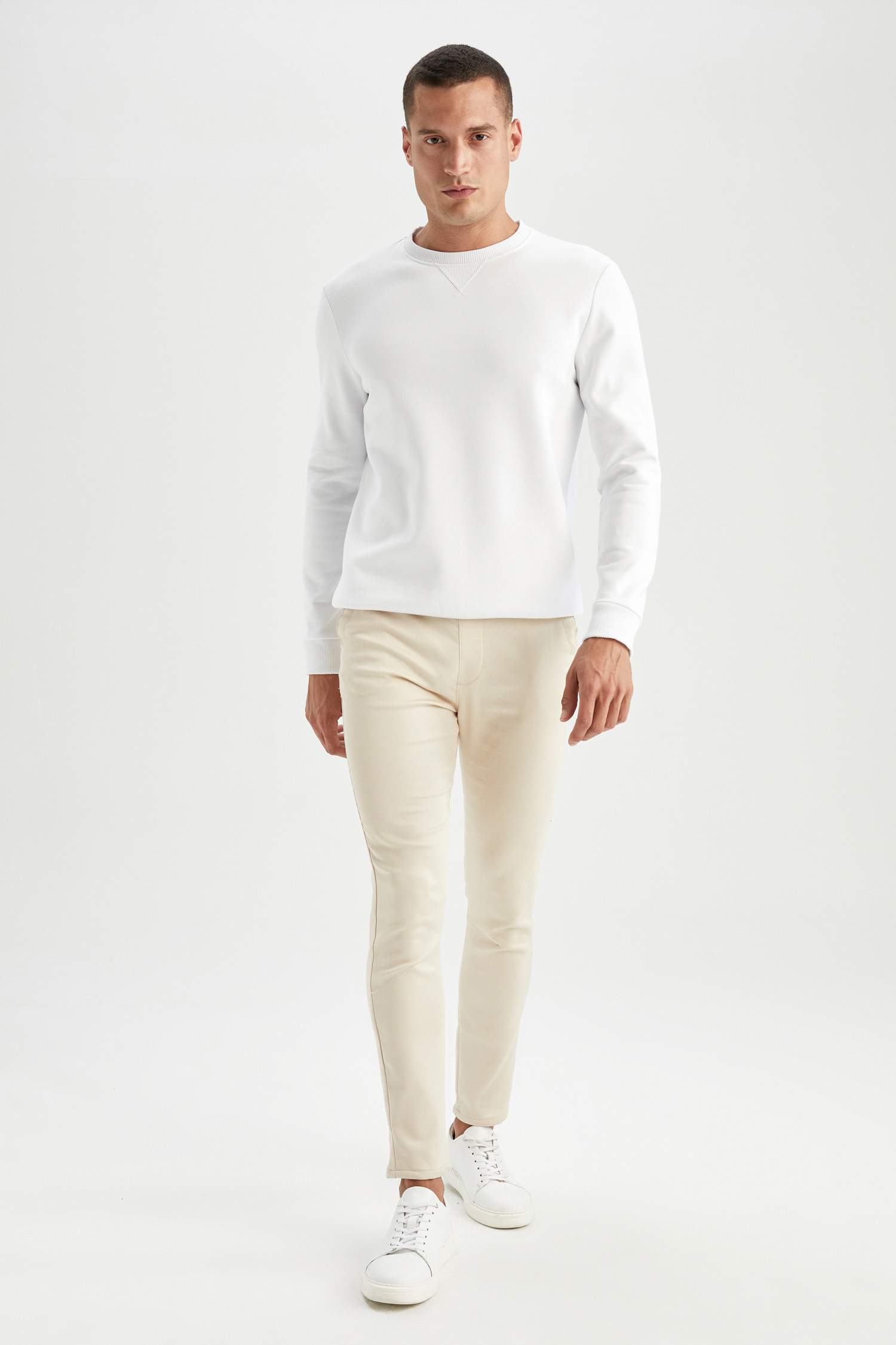 Regular Fit Bisiklet Yaka Basic Pamuklu Sweatshirt