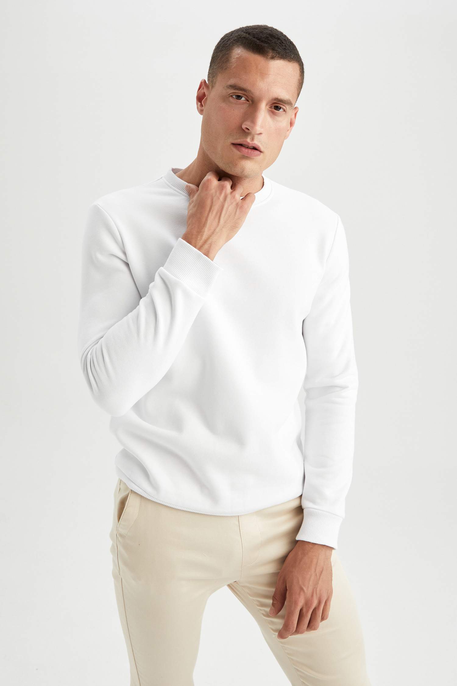 Regular Fit Bisiklet Yaka Basic Pamuklu Sweatshirt