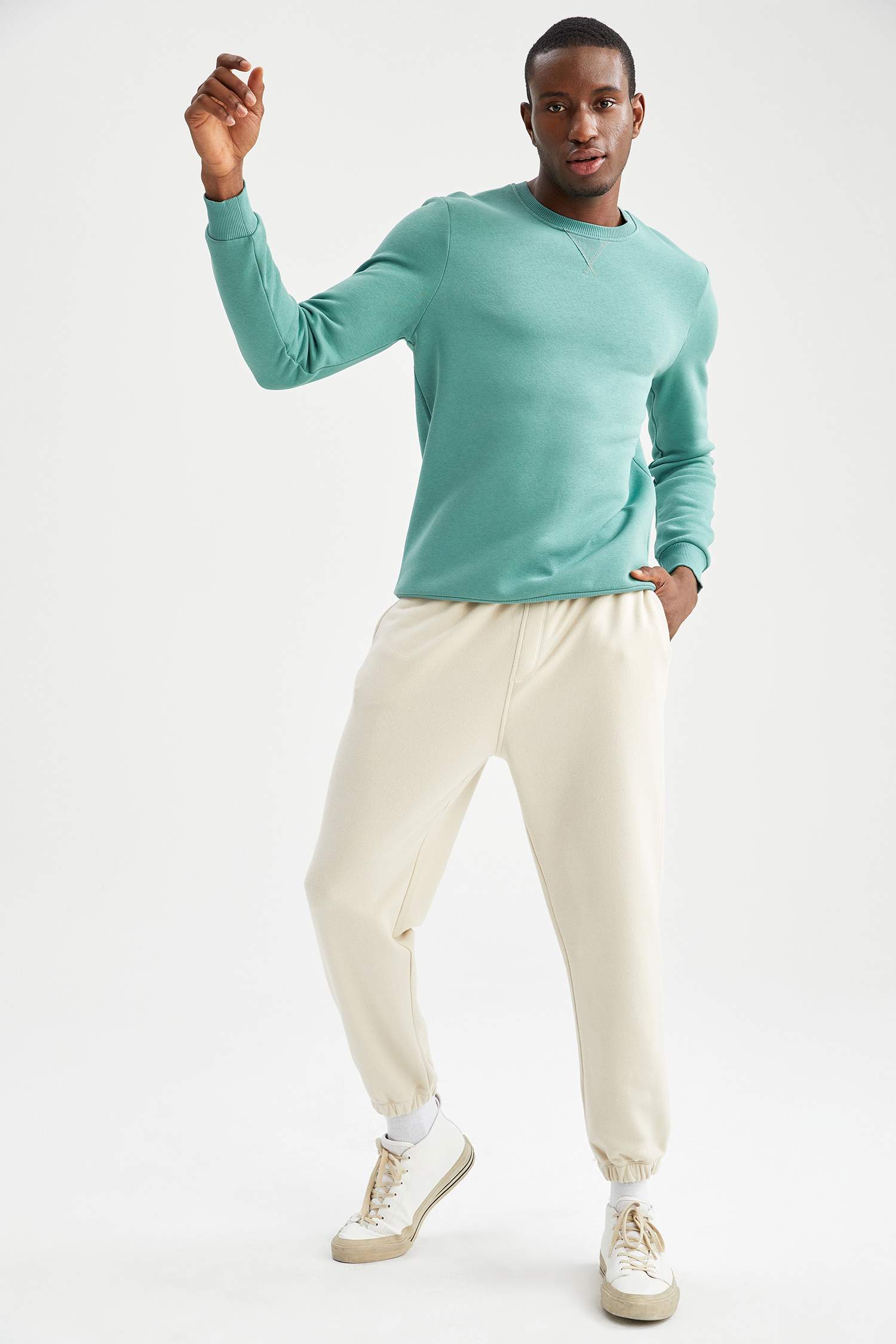 Regular Fit Sweatshirt