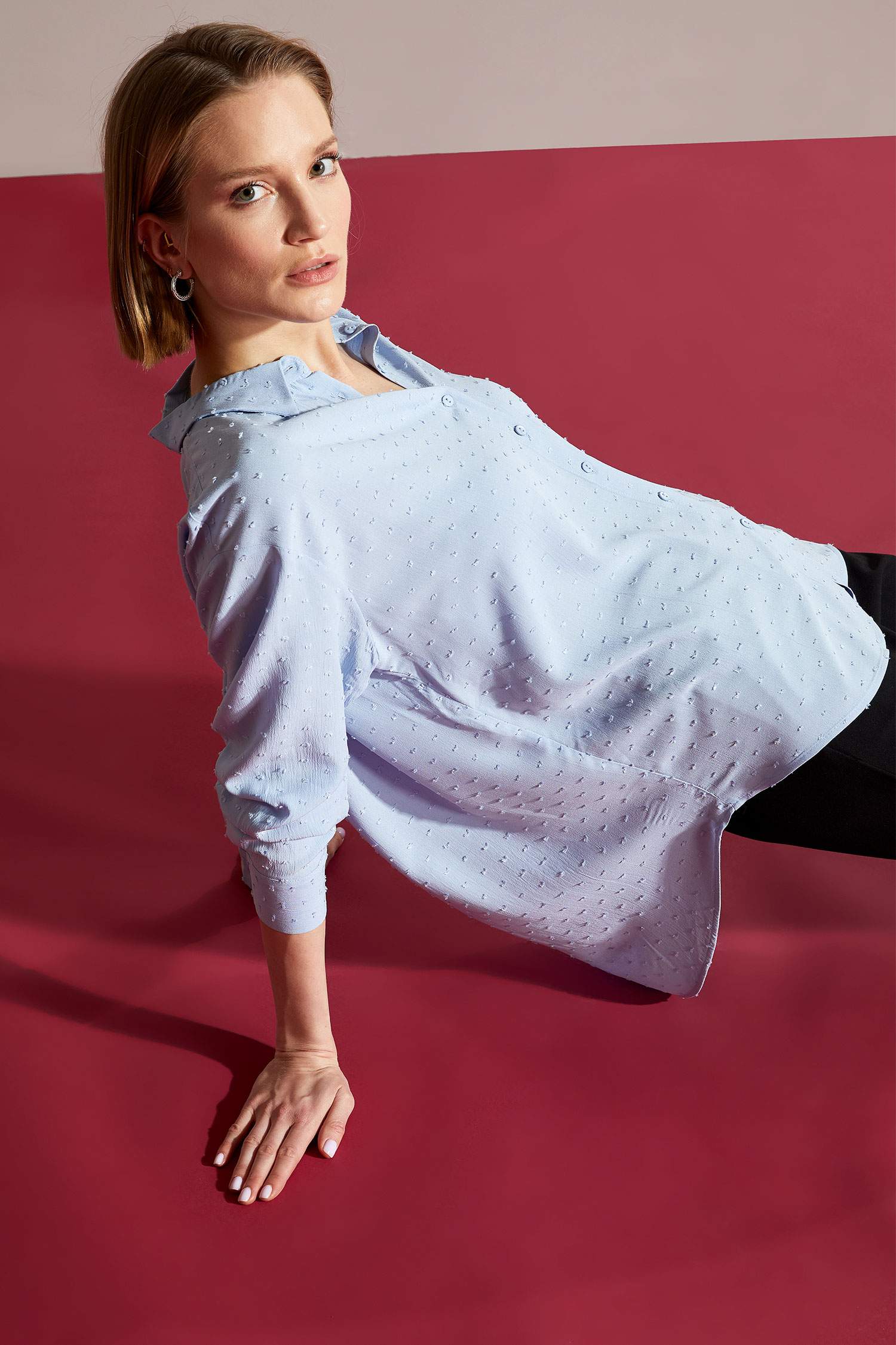 Puantiye Nakış Detaylı Relax Fit Gömlek