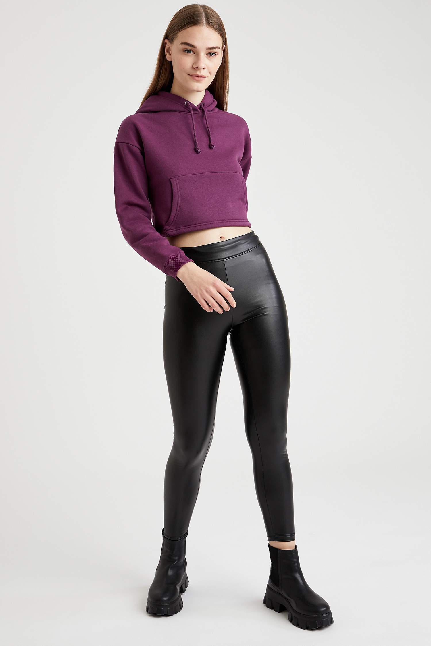 Basic Kapüşonlu Relax Fit Crop Sweatshirt