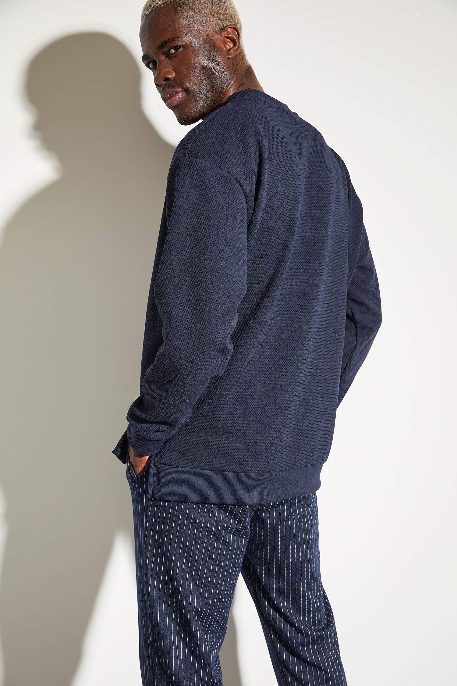 Oversize Fit Bisiklet Yaka Basic Sweatshirt