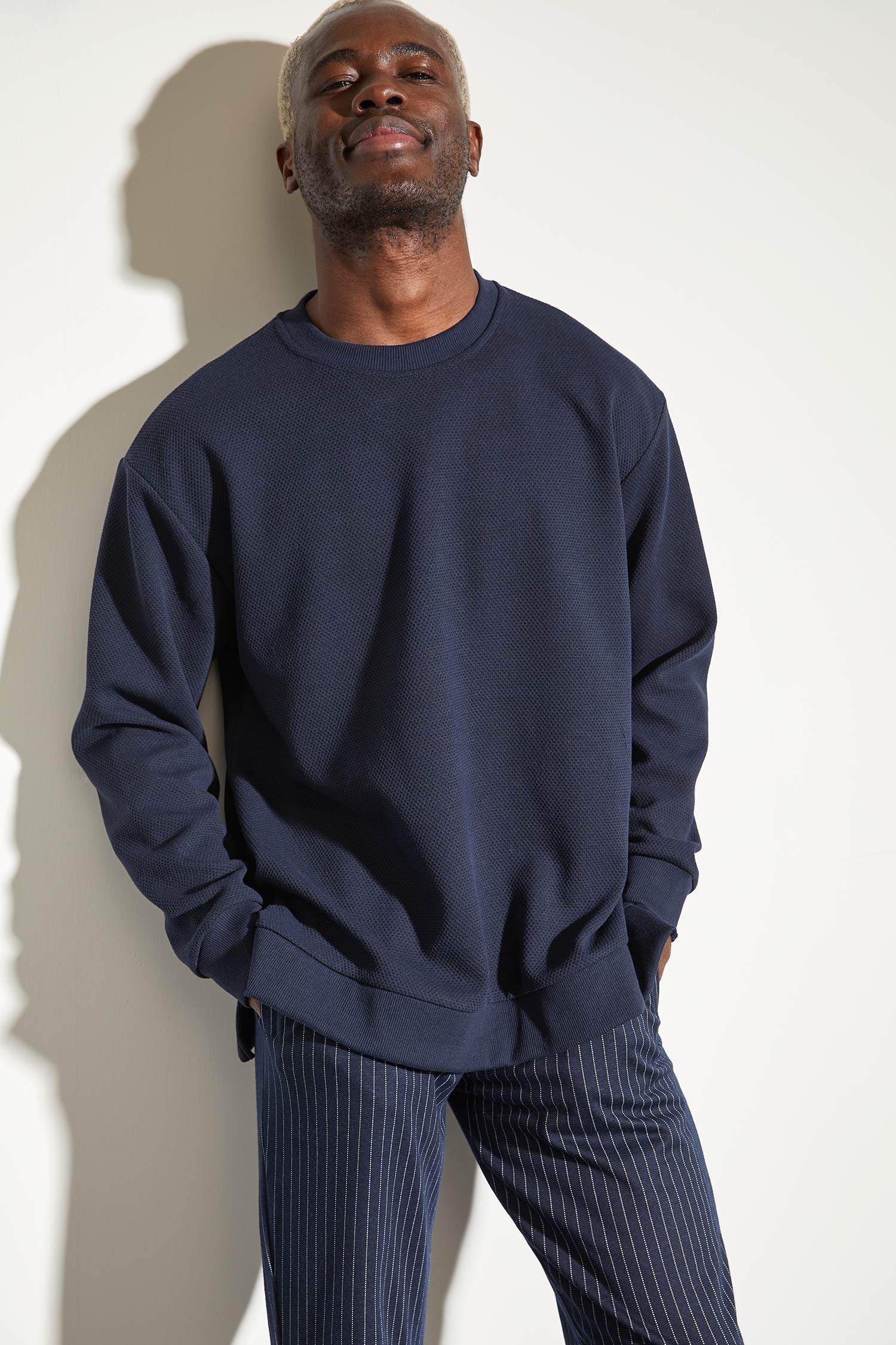 Oversize Fit Bisiklet Yaka Basic Sweatshirt