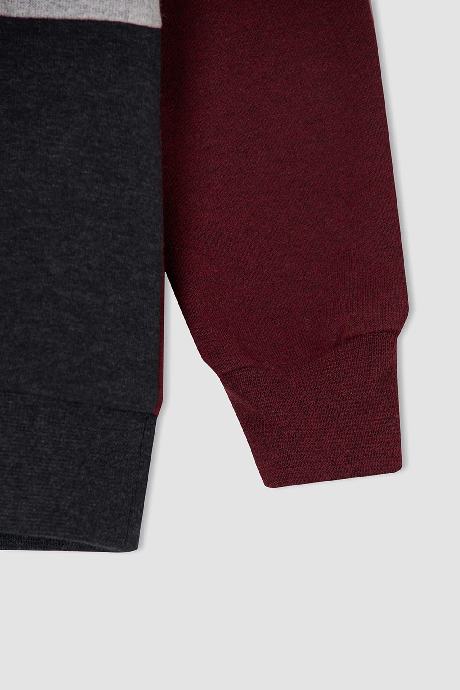 Erkek Çocuk Yazı Baskılı Renk Bloklu Sweatshirt ve Jogger Eşofman Alt Takım