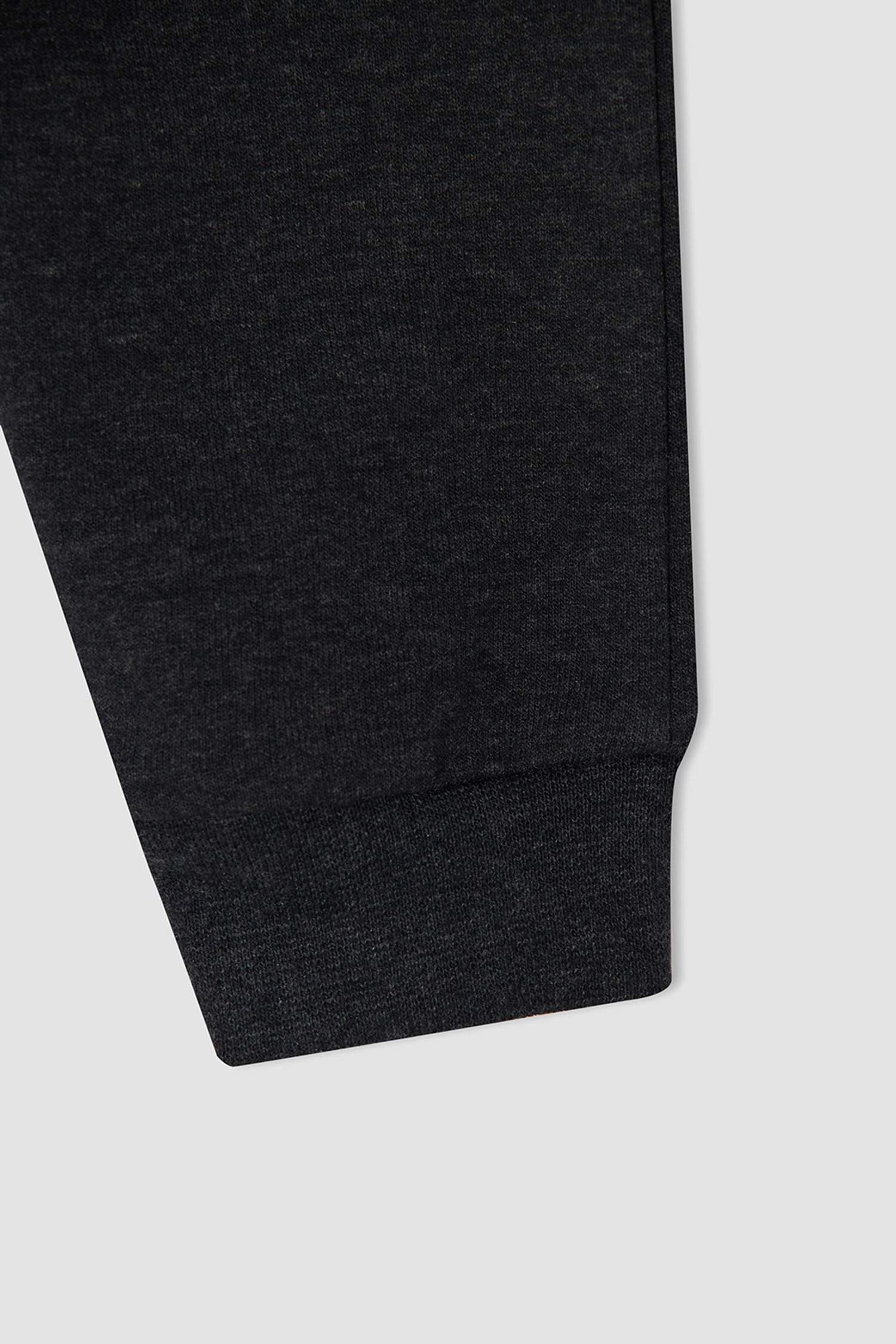 Erkek Çocuk Yazı Baskılı Renk Bloklu Sweatshirt ve Jogger Eşofman Alt Takım