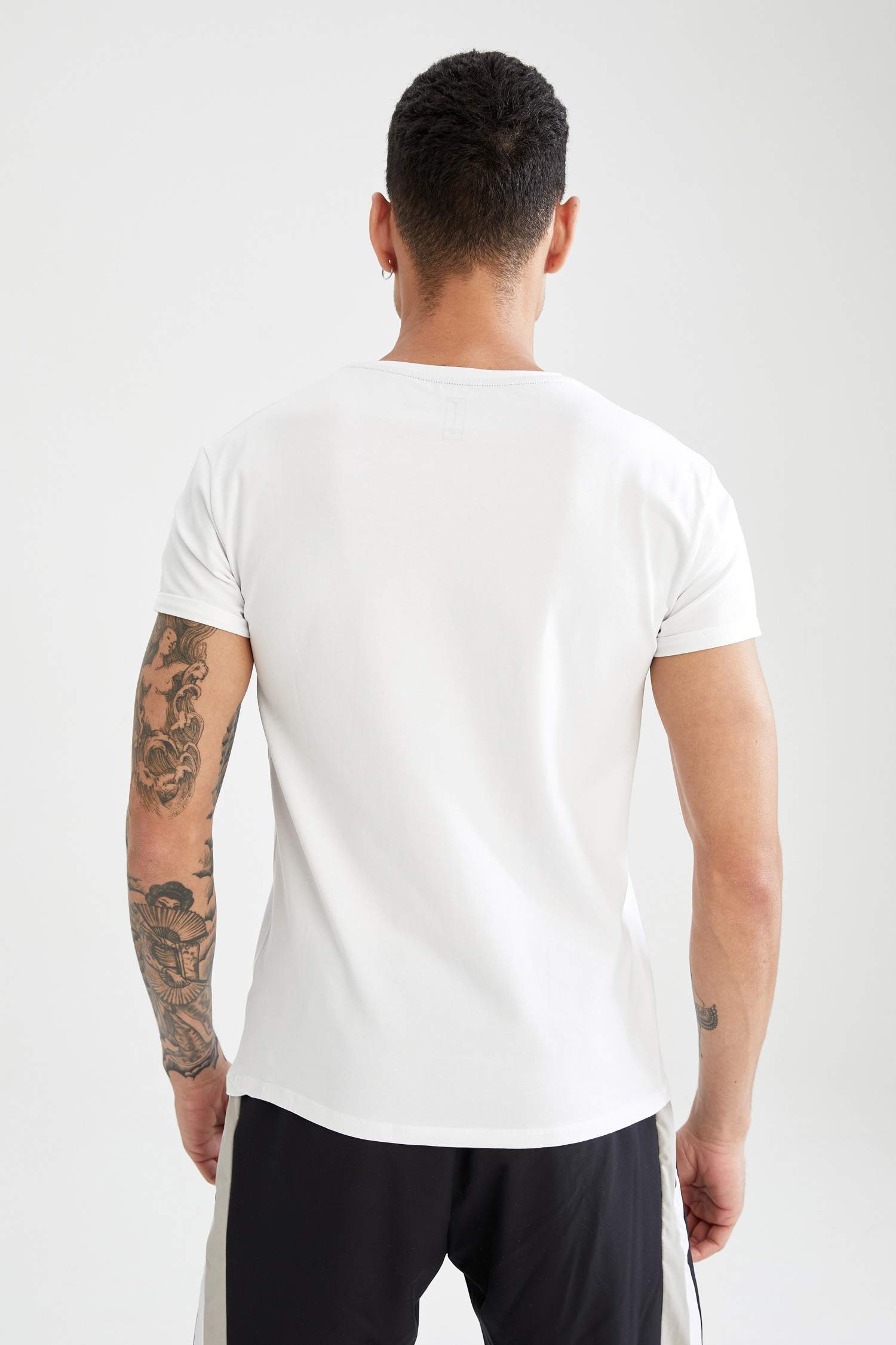 Ekstra Slim Fit Basic Bisiklet Yaka Tişört