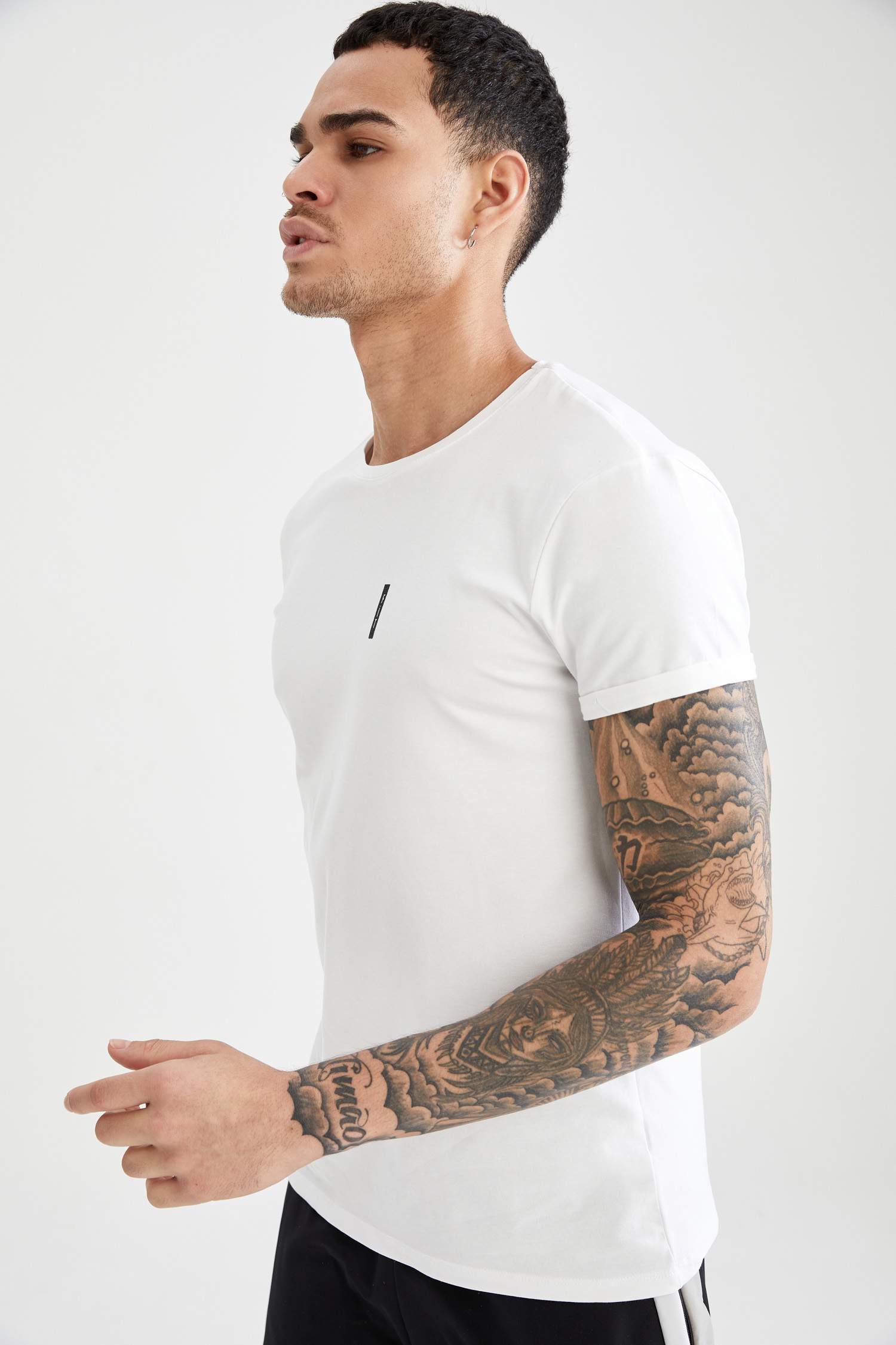 Ekstra Slim Fit Basic Bisiklet Yaka Tişört