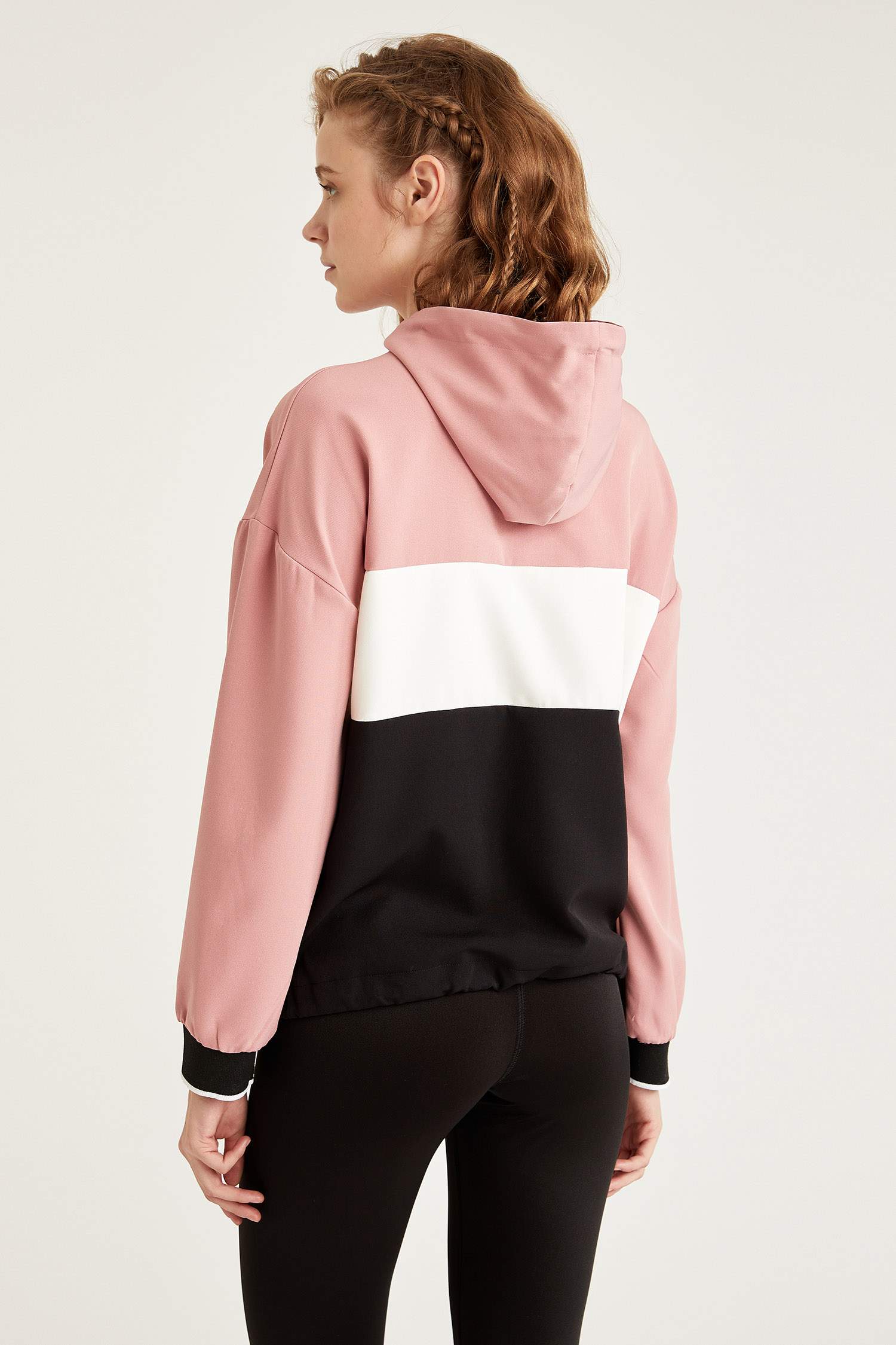 Kapüşonlu Baskılı Crop Sweatshirt