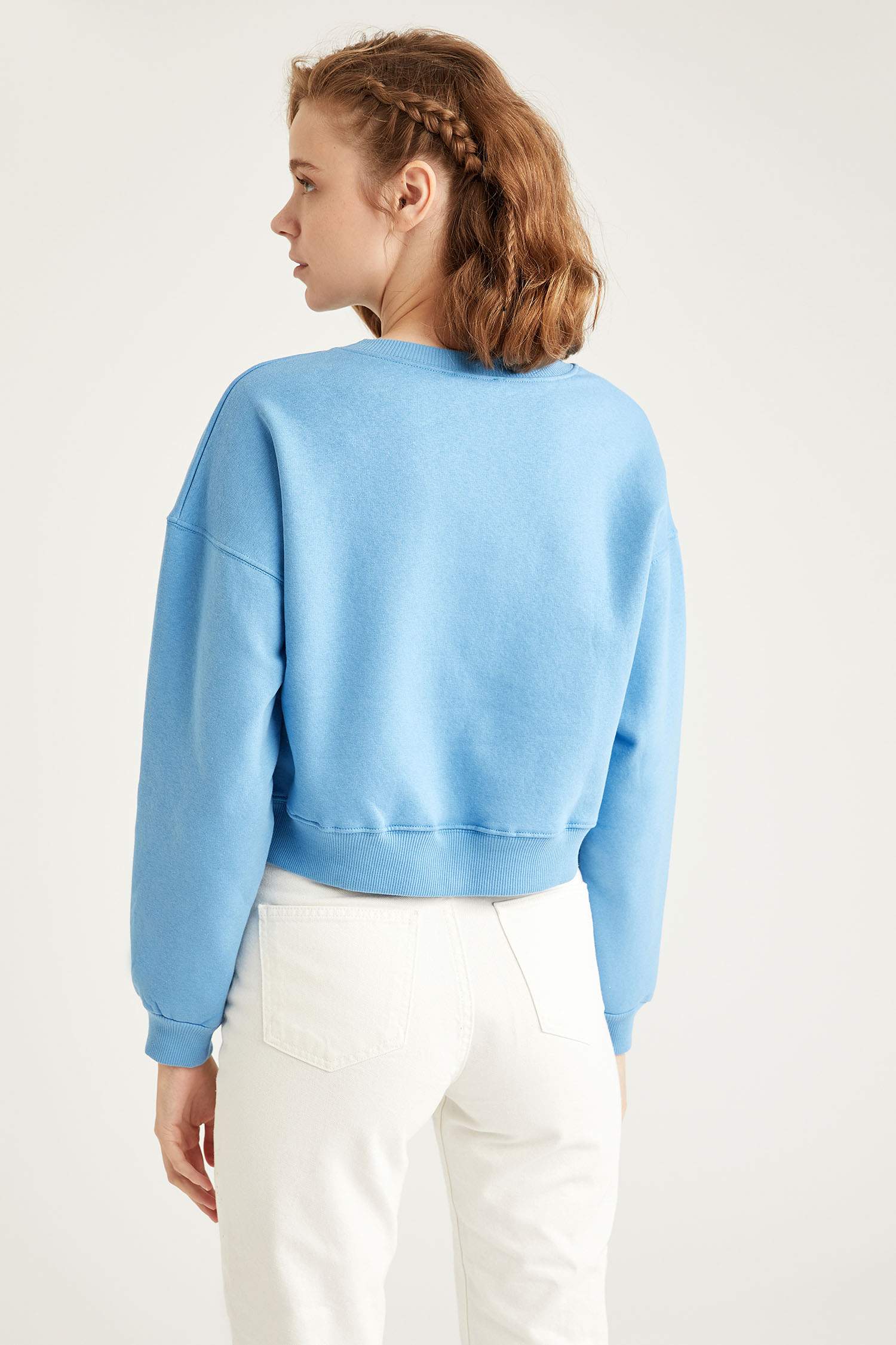 Relax Fit Crop Sweatshirt