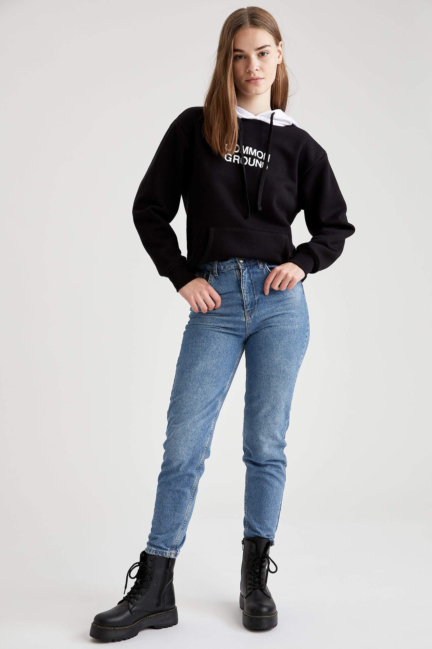 Oversize Fit Slogan Baskılı Kapüşonlu Sweatshirt