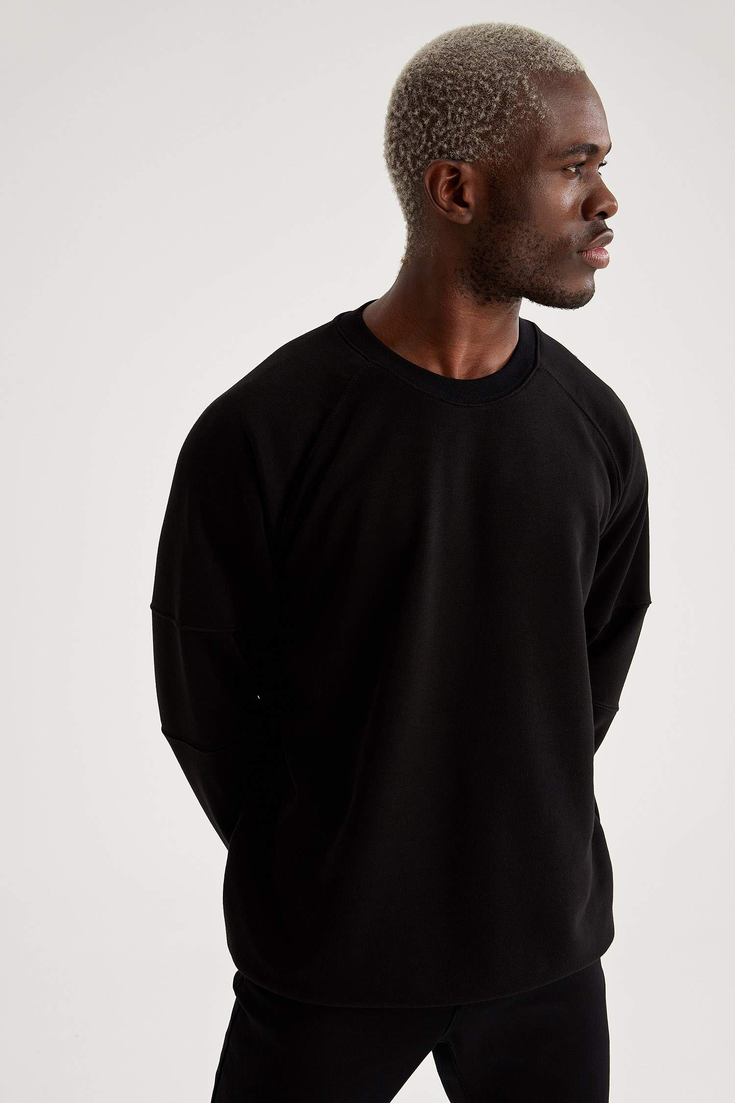 Oversize Fit Bisiklet Yaka Basic Sweatshirt
