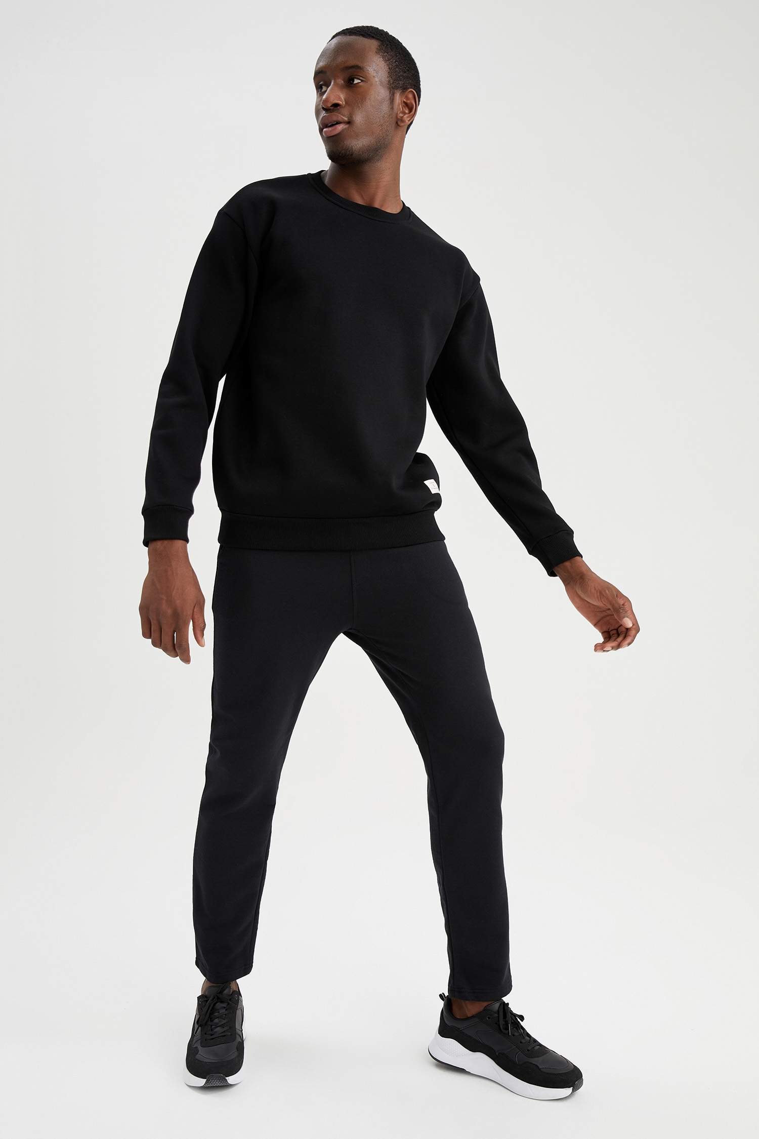 Oversize Fit Bisiklet Yaka Basic Pamuklu Sweatshirt