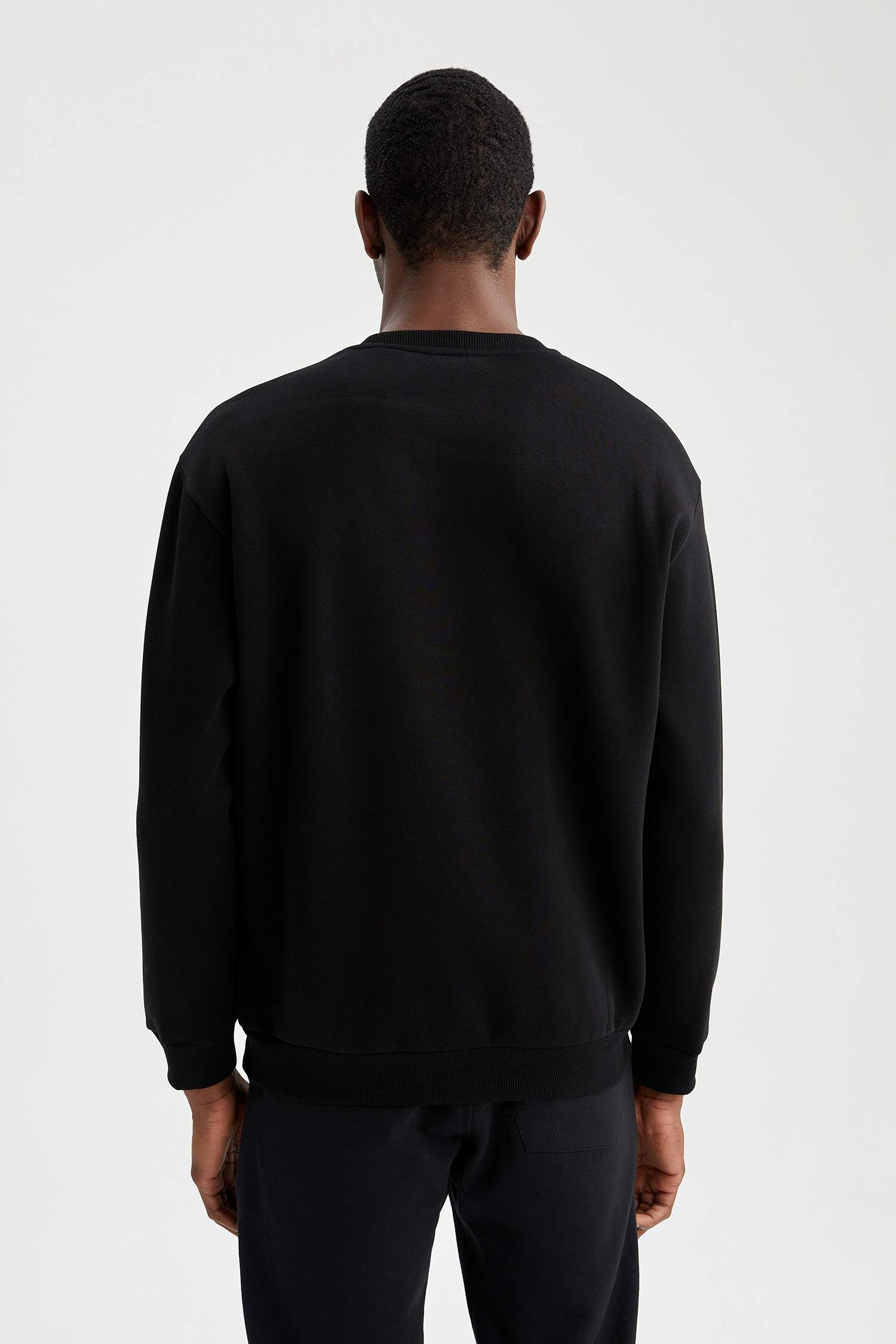 Oversize Fit Bisiklet Yaka Basic Pamuklu Sweatshirt
