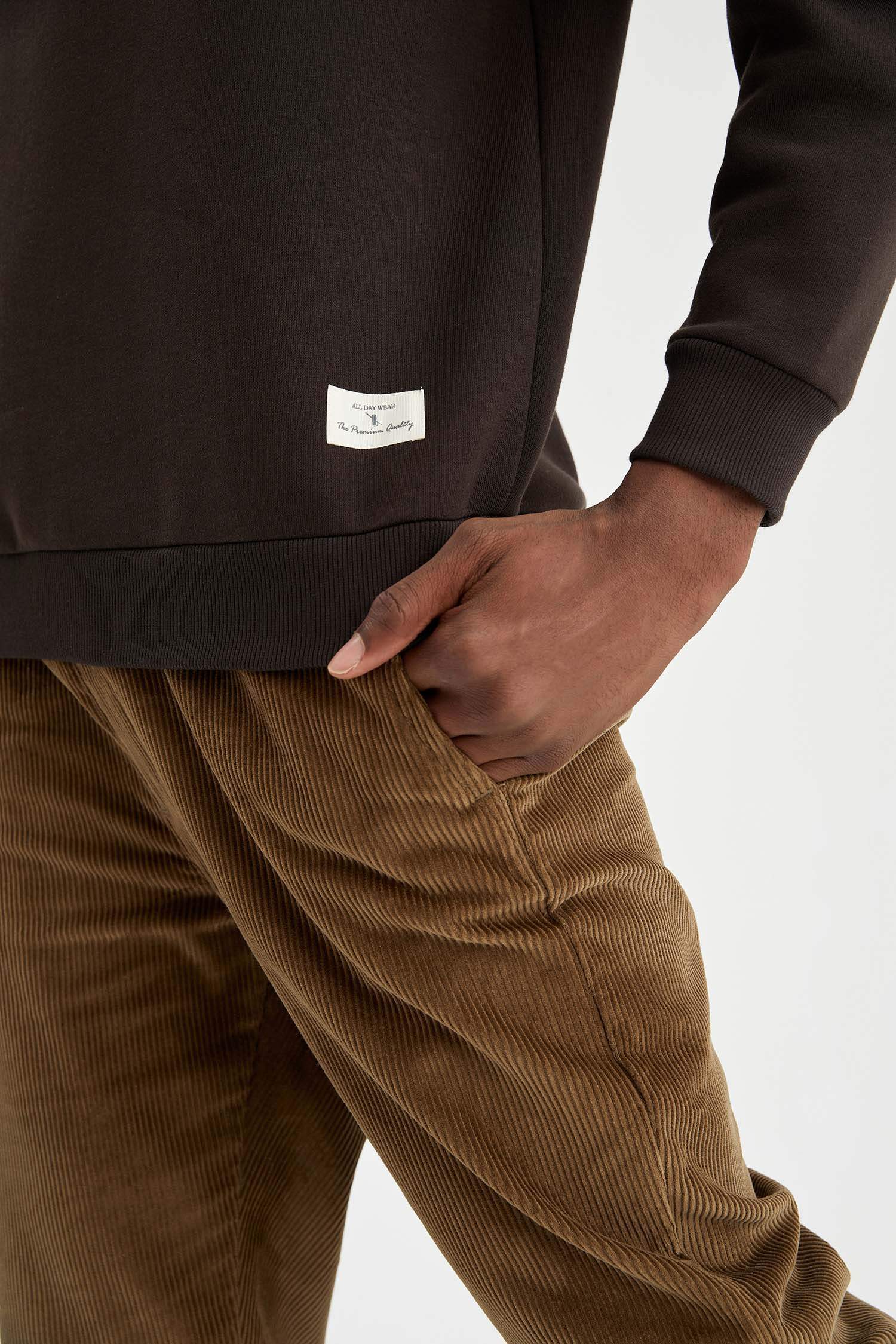 Oversize Fit Bisiklet Yaka Basic Pamuklu Sweatshirt