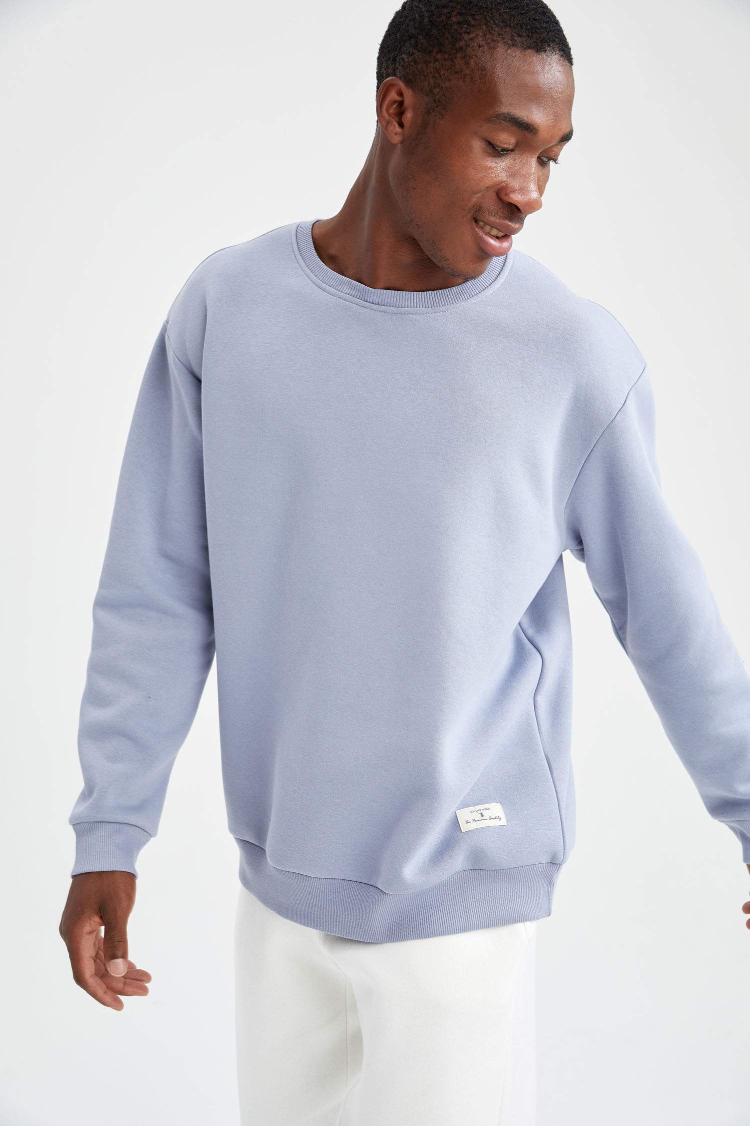 Oversize Fit Bisiklet Yaka Basic Pamuklu Sweatshirt