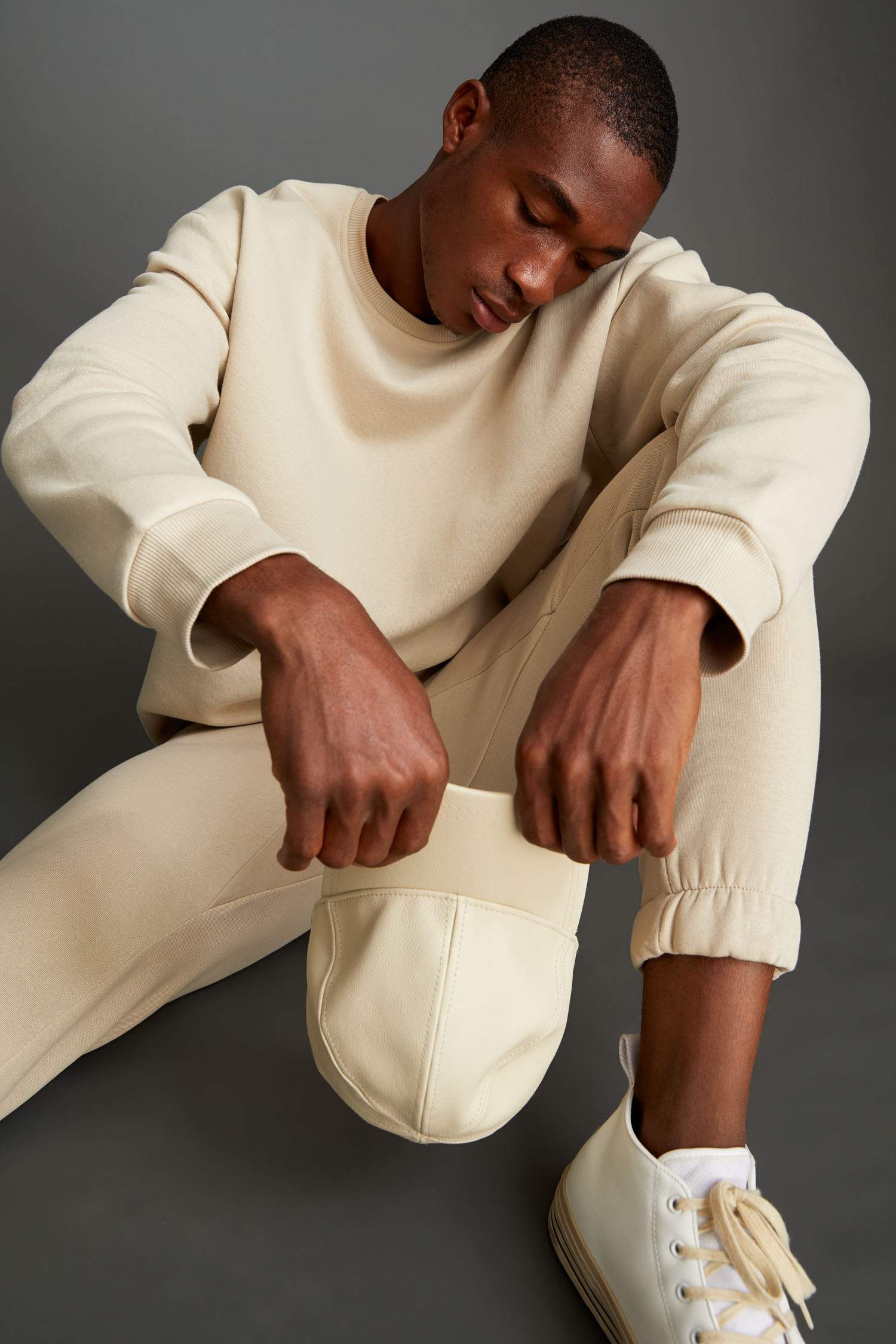 Oversize Fit Bisiklet Yaka Basic Pamuklu Sweatshirt
