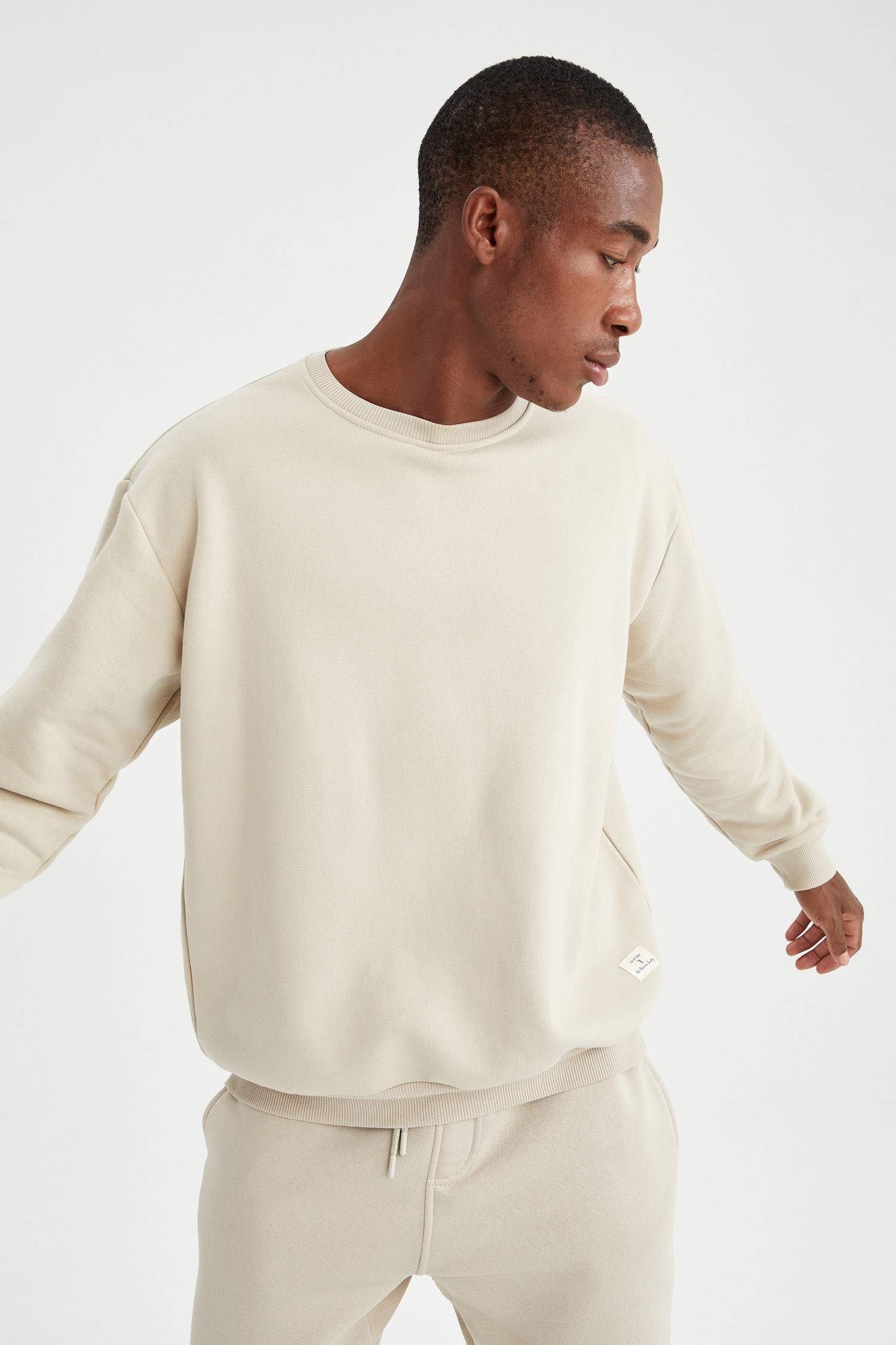 Oversize Fit Bisiklet Yaka Basic Pamuklu Sweatshirt