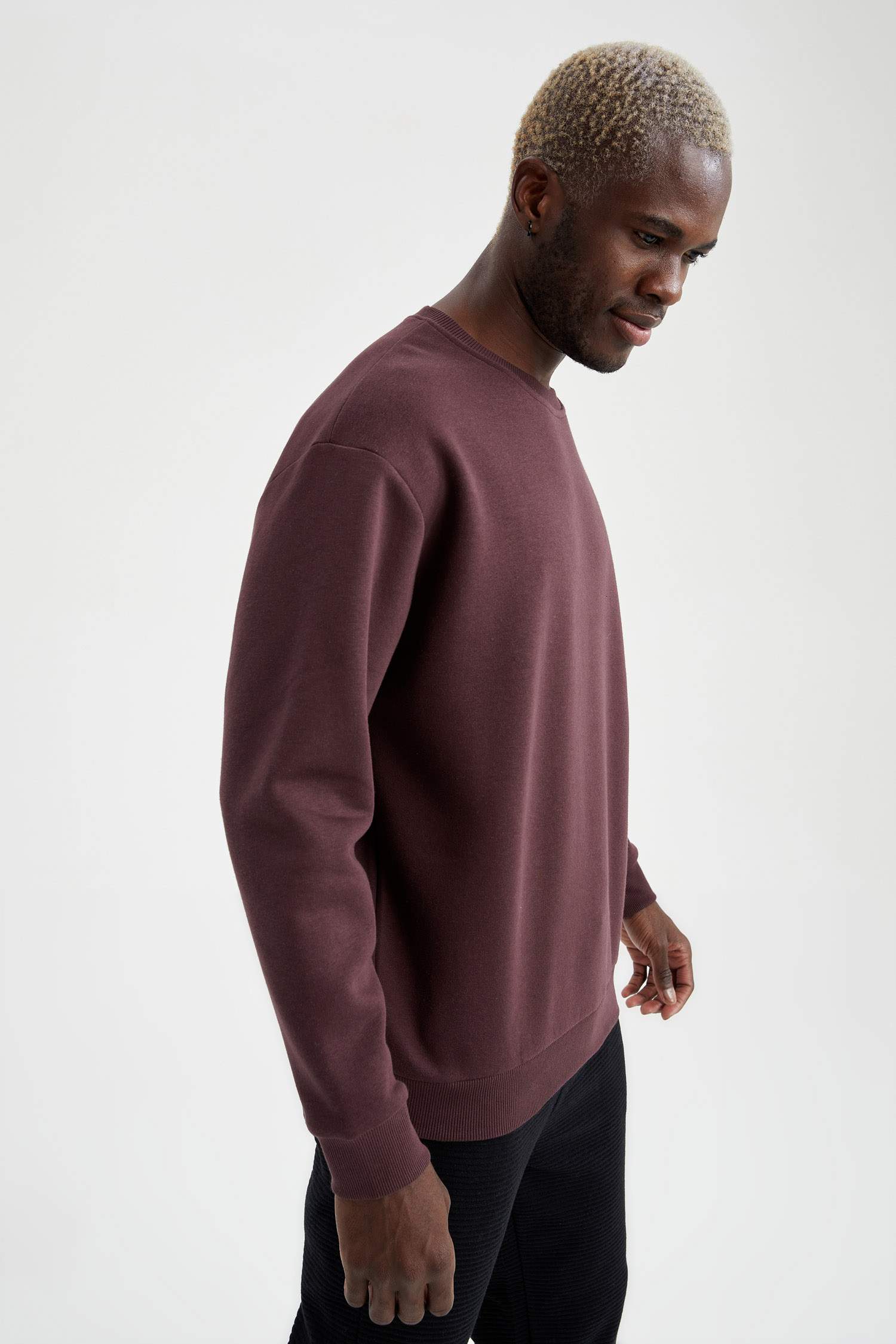 Oversize Fit Bisiklet Yaka Basic Pamuklu Sweatshirt