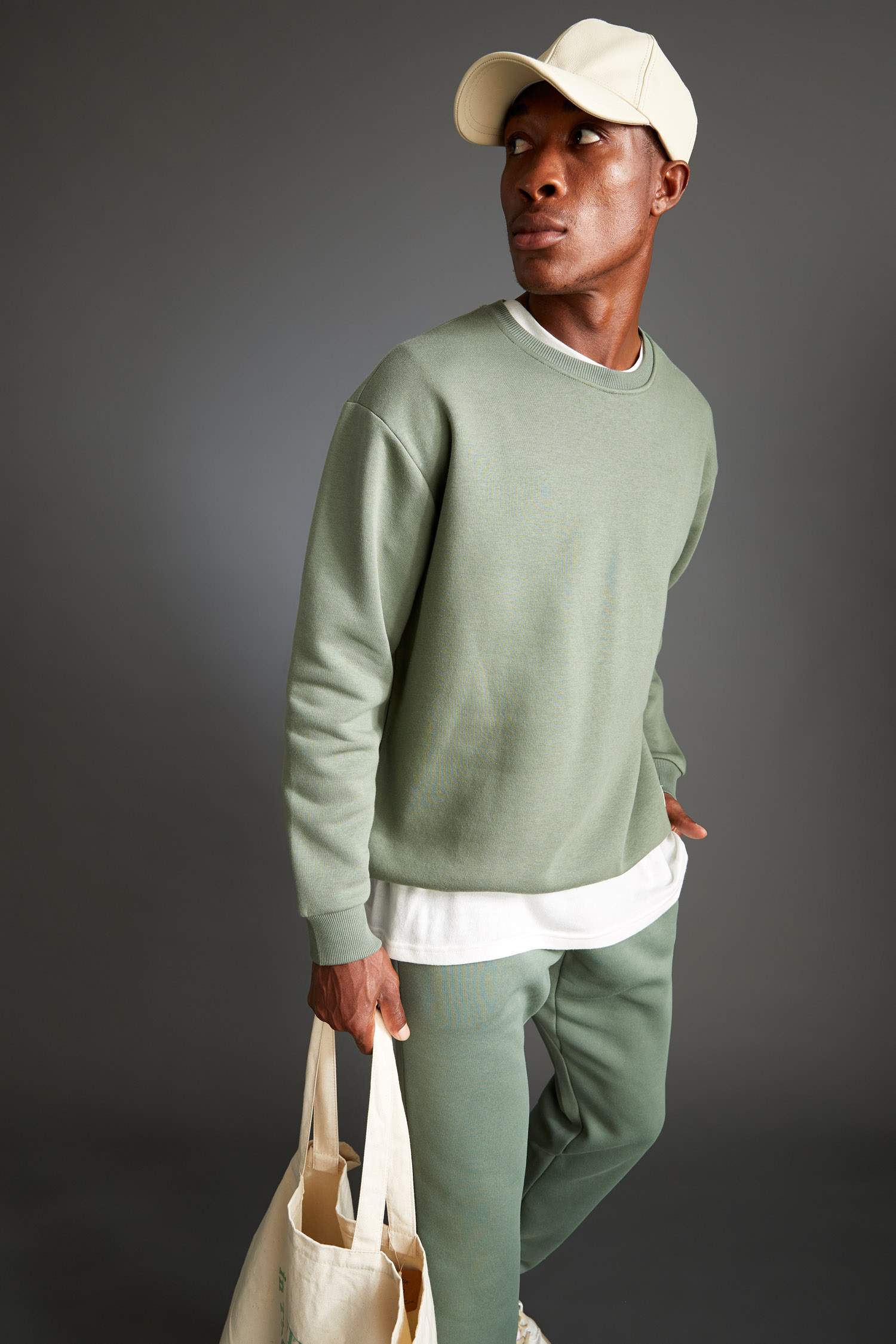 Oversize Fit Bisiklet Yaka Basic Pamuklu Sweatshirt