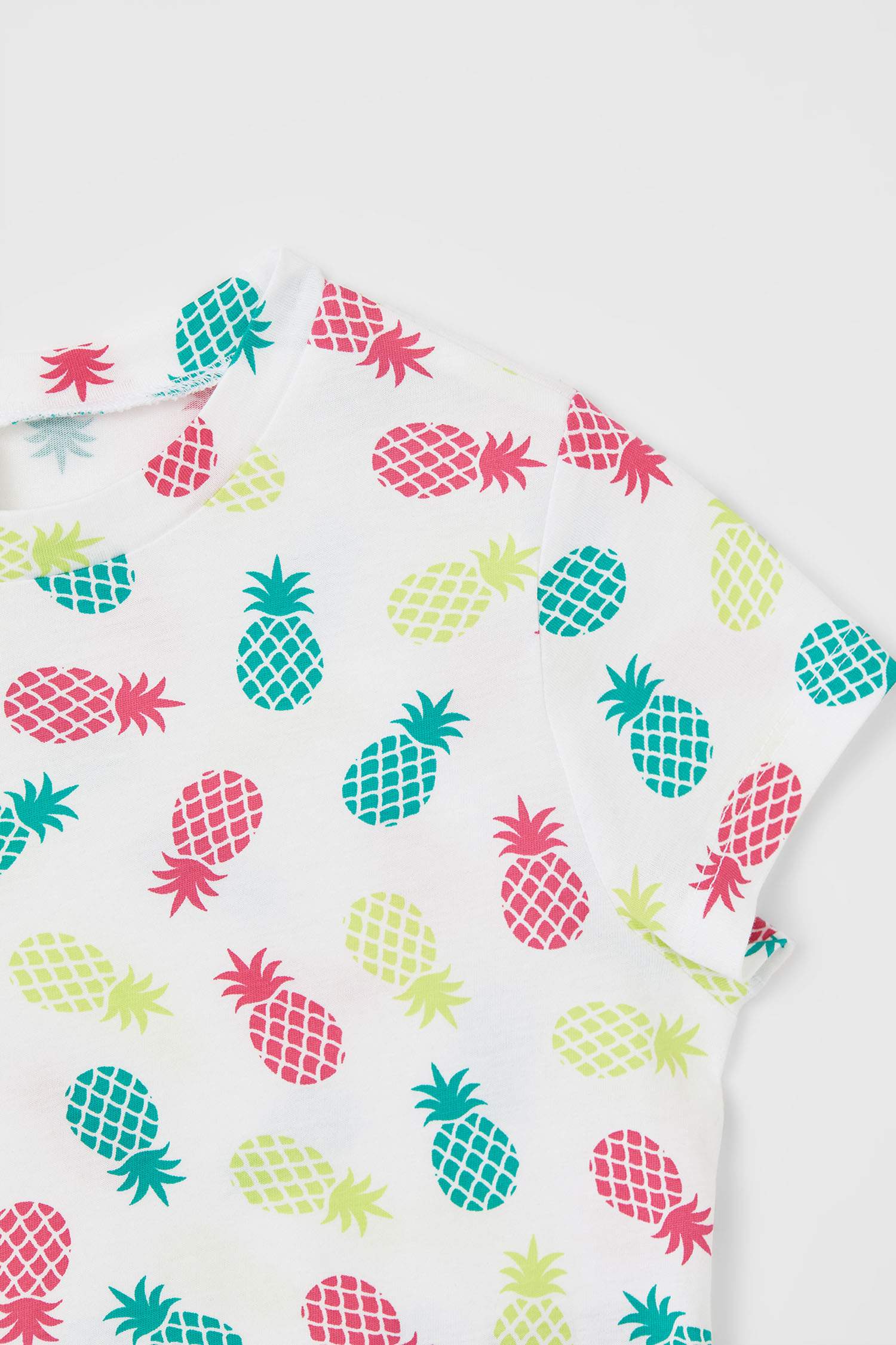 Kız Çocuk Ananas Desenli Crop Kısa Kollu Tişört