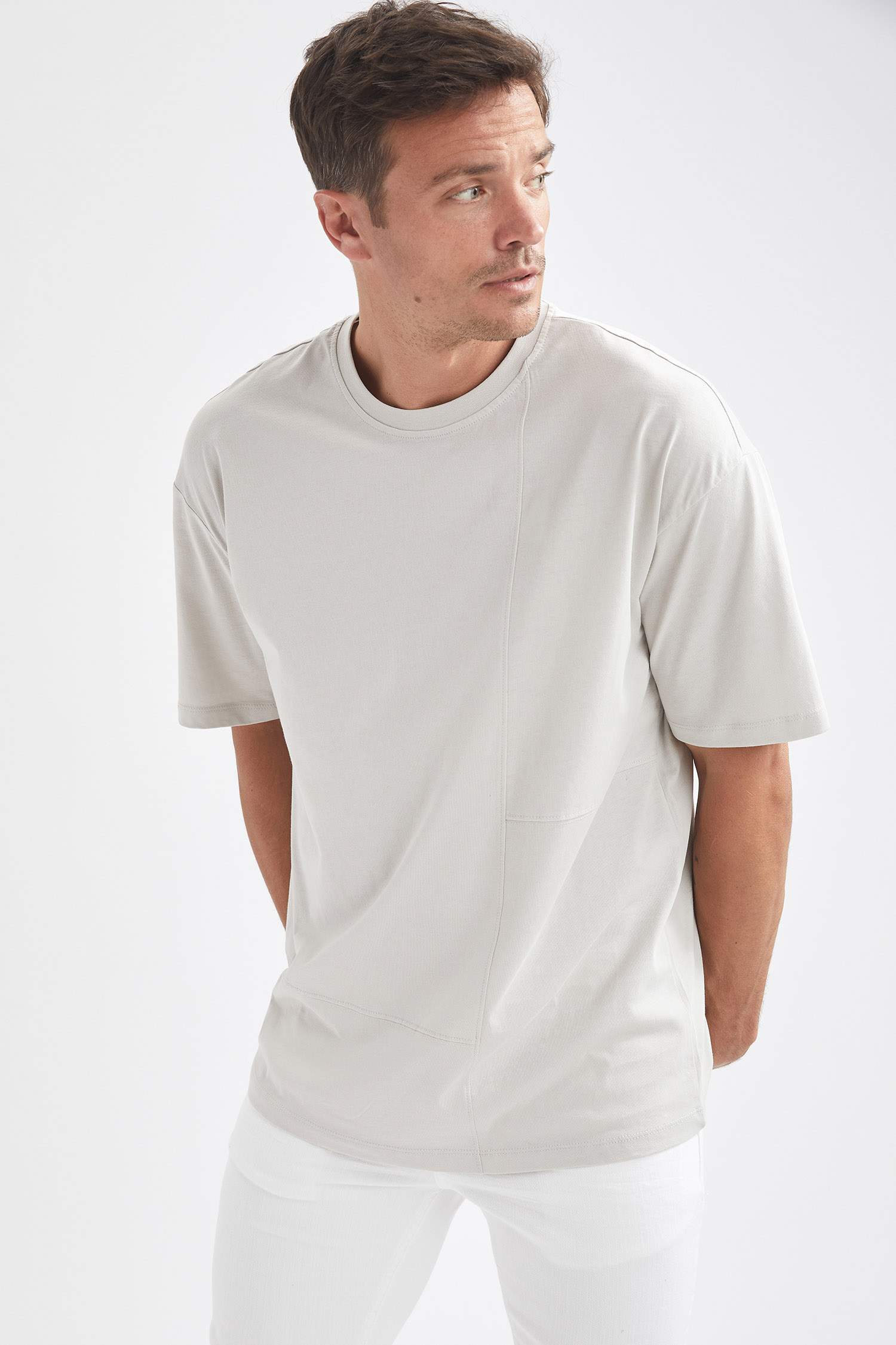 Oversize Fit Bisiklet Yaka Kısa Kollu Tişört
