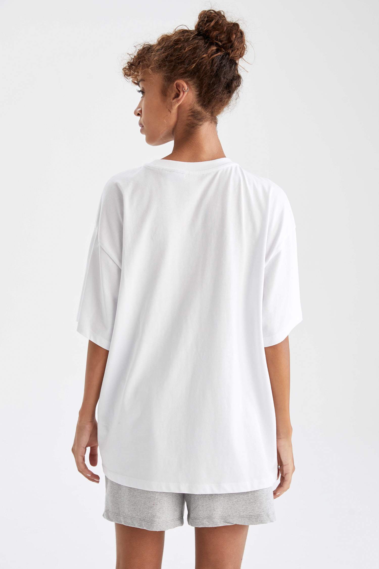 Oversize Fit NBA Lisanslı Unisex Tişört